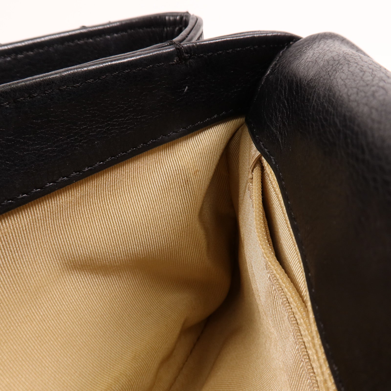 CHANEL 牛皮皮革Chain Shoulder金扣鏈帶肩背袋