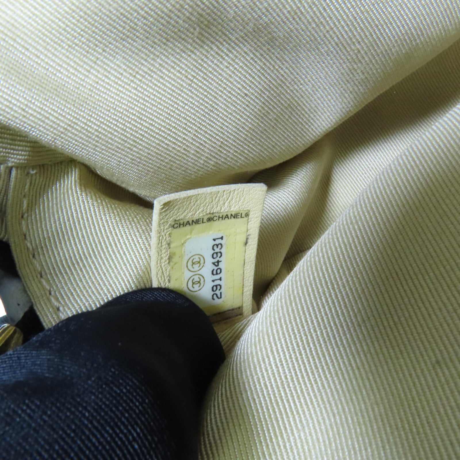 CHANEL 牛皮皮革Waist Bag金扣腰包