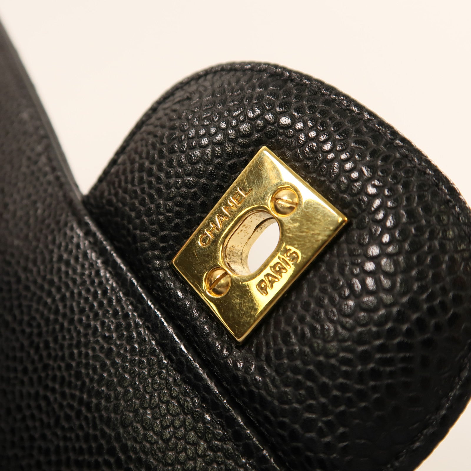 CHANEL 牛皮皮革Large Classic金扣鏈帶肩背袋黑色