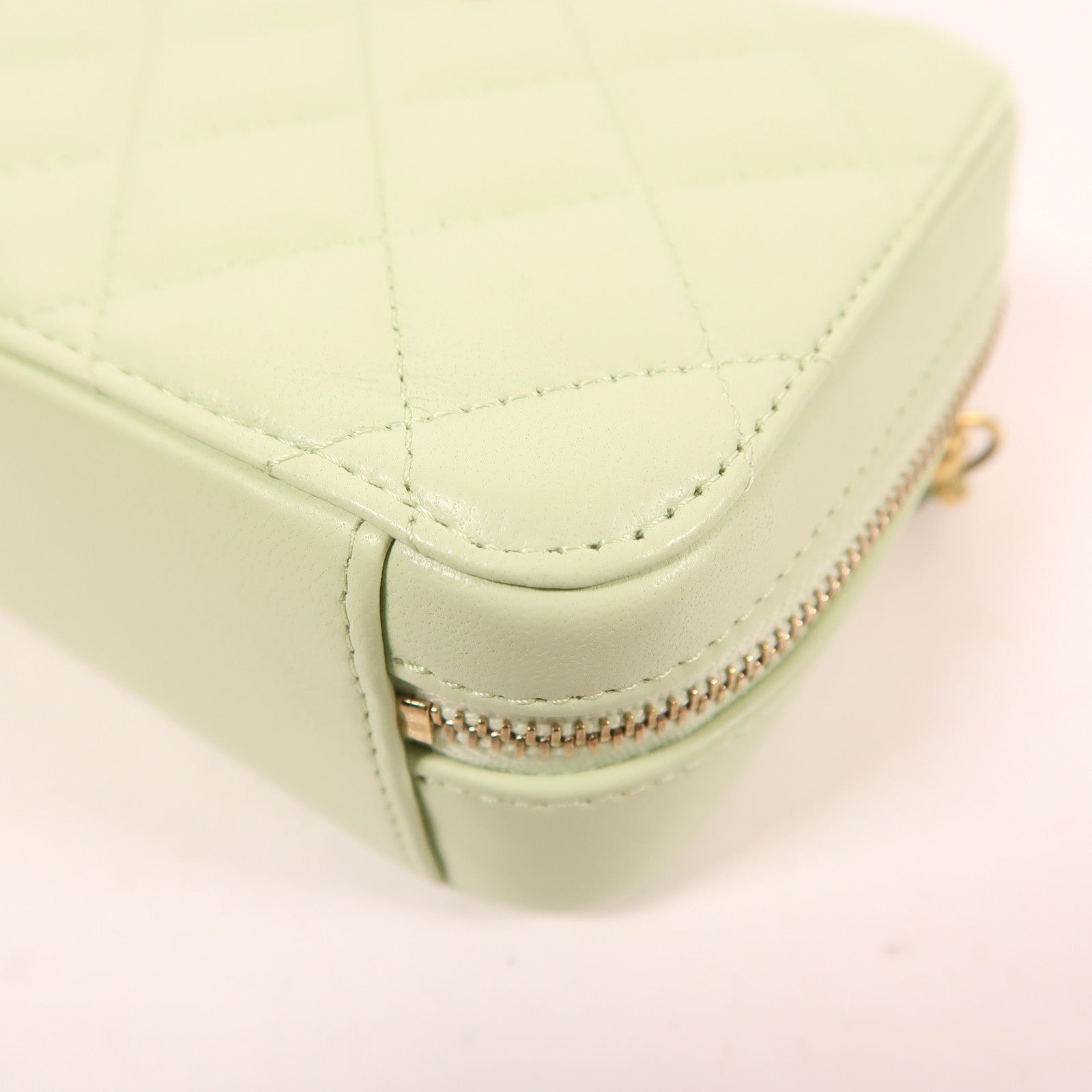 CHANEL 皮革Chain Shoulder金扣鏈帶肩背袋