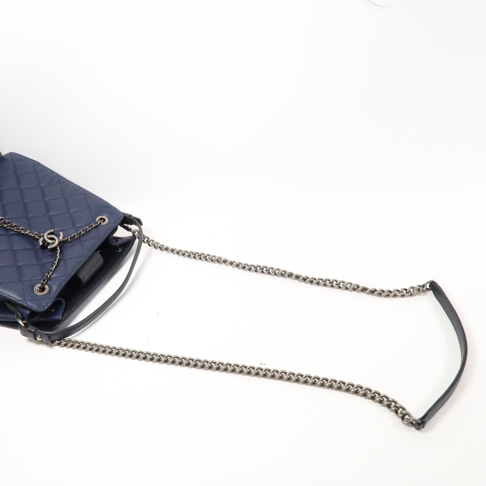CHANEL 菱格Caviar皮革Chain Shoulder銀扣手挽肩背兩用袋藍色