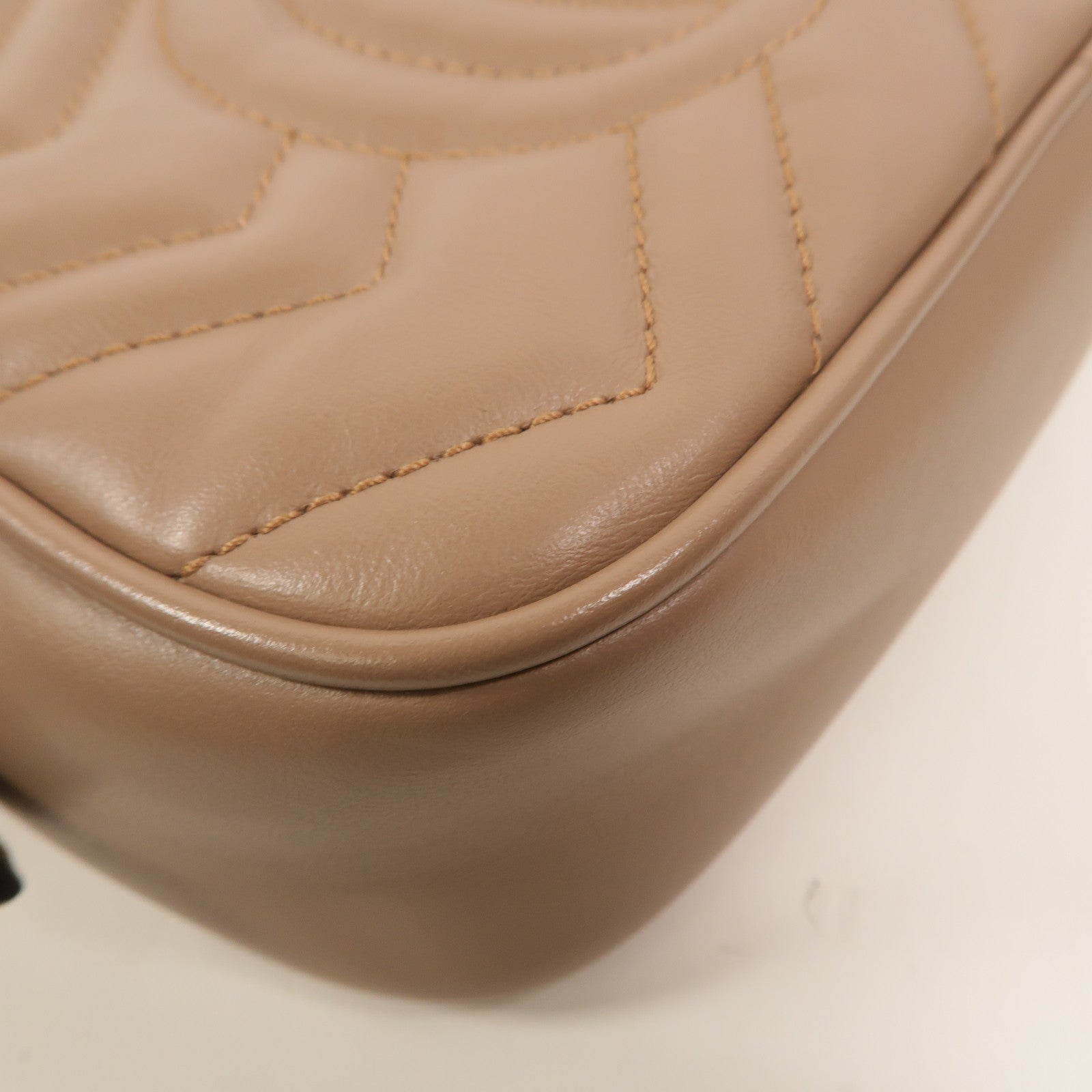 GUCCI 牛皮皮革GG Marmont Mini鏈帶肩背袋