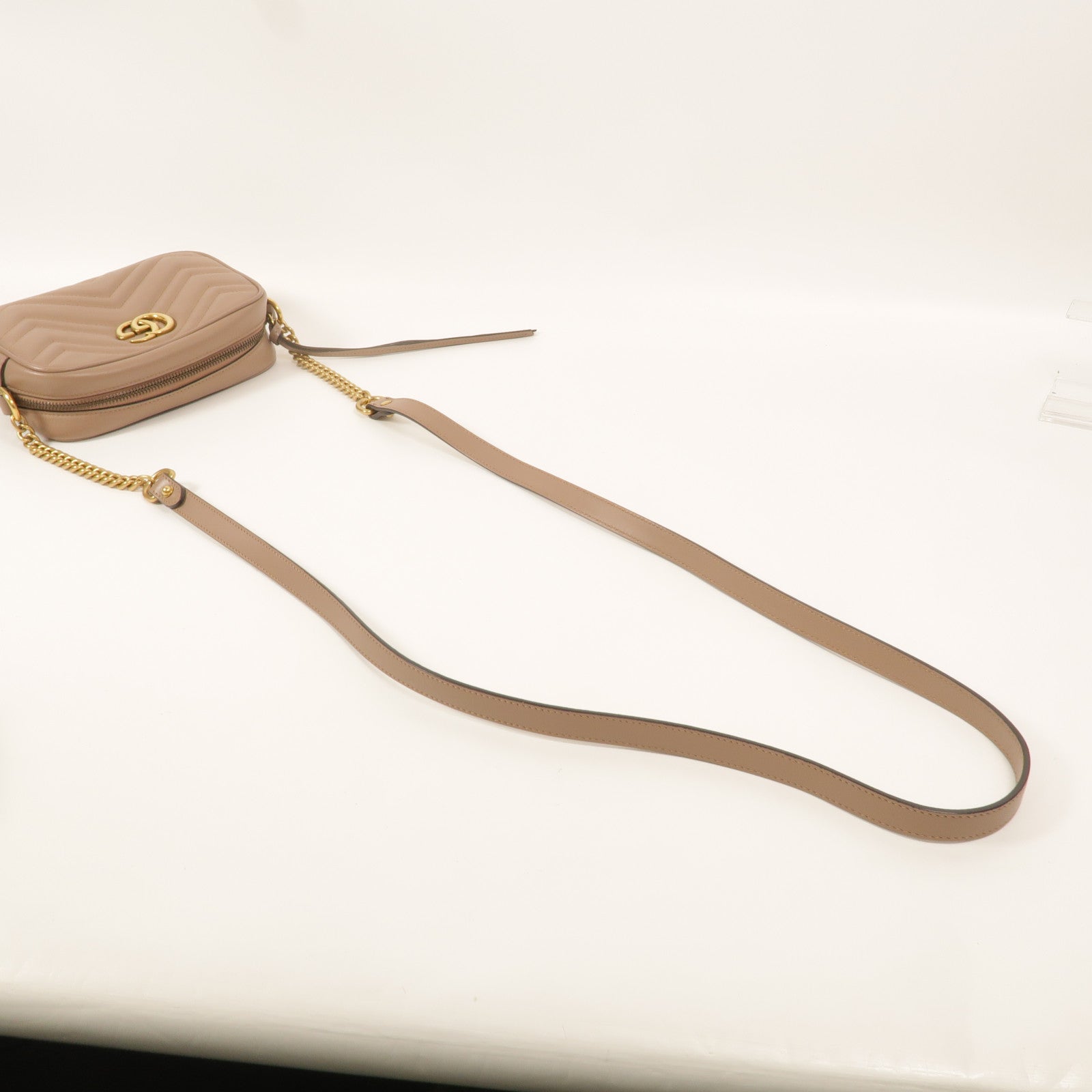 GUCCI 牛皮皮革GG Marmont Mini鏈帶肩背袋