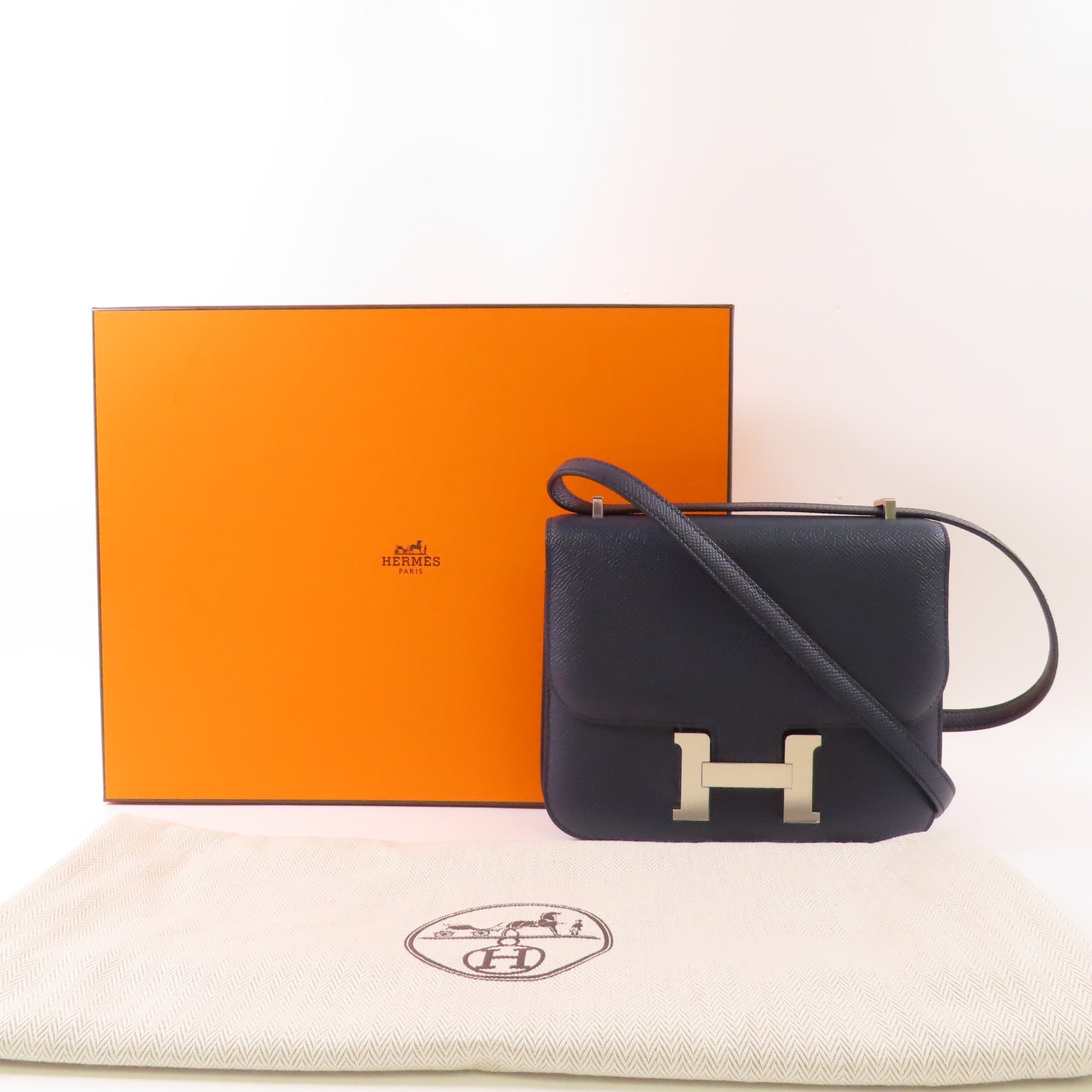 HERMES Epsom皮革Constance Mini 銀扣肩背袋Blue Indigo