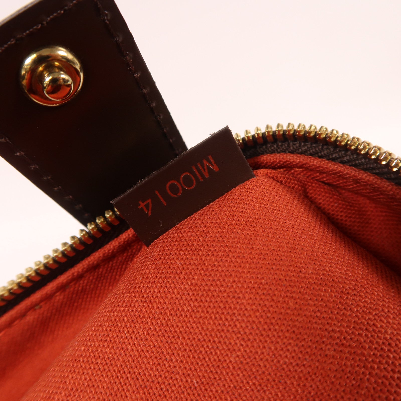 LOUIS VUITTON Damier Ebene Olav金扣肩背袋棕色