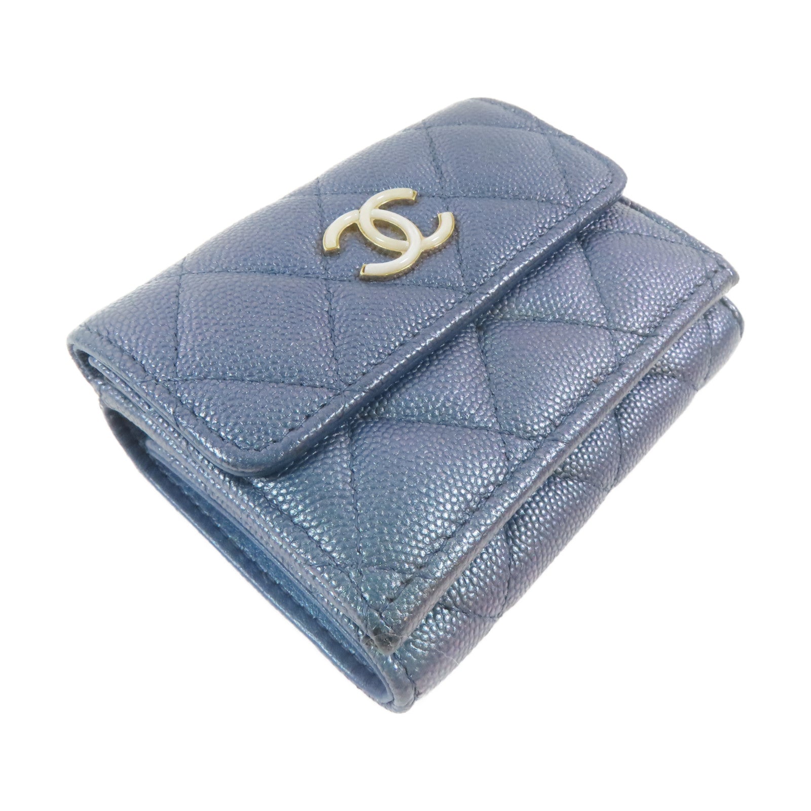 CHANEL 菱格Caviar皮革Trifold Wallet金扣錢包金屬藍色