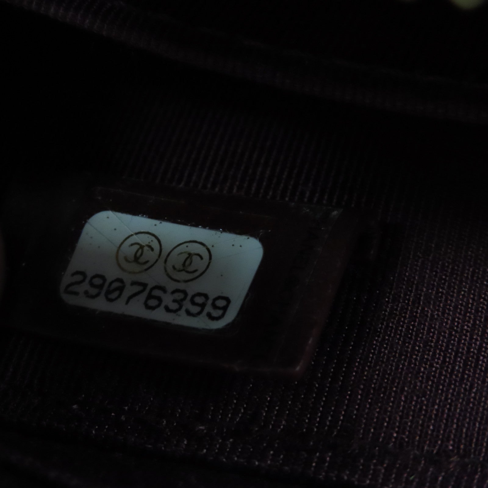 CHANEL 菱格Caviar皮革Phone Bag金扣鏈帶肩背袋黑色