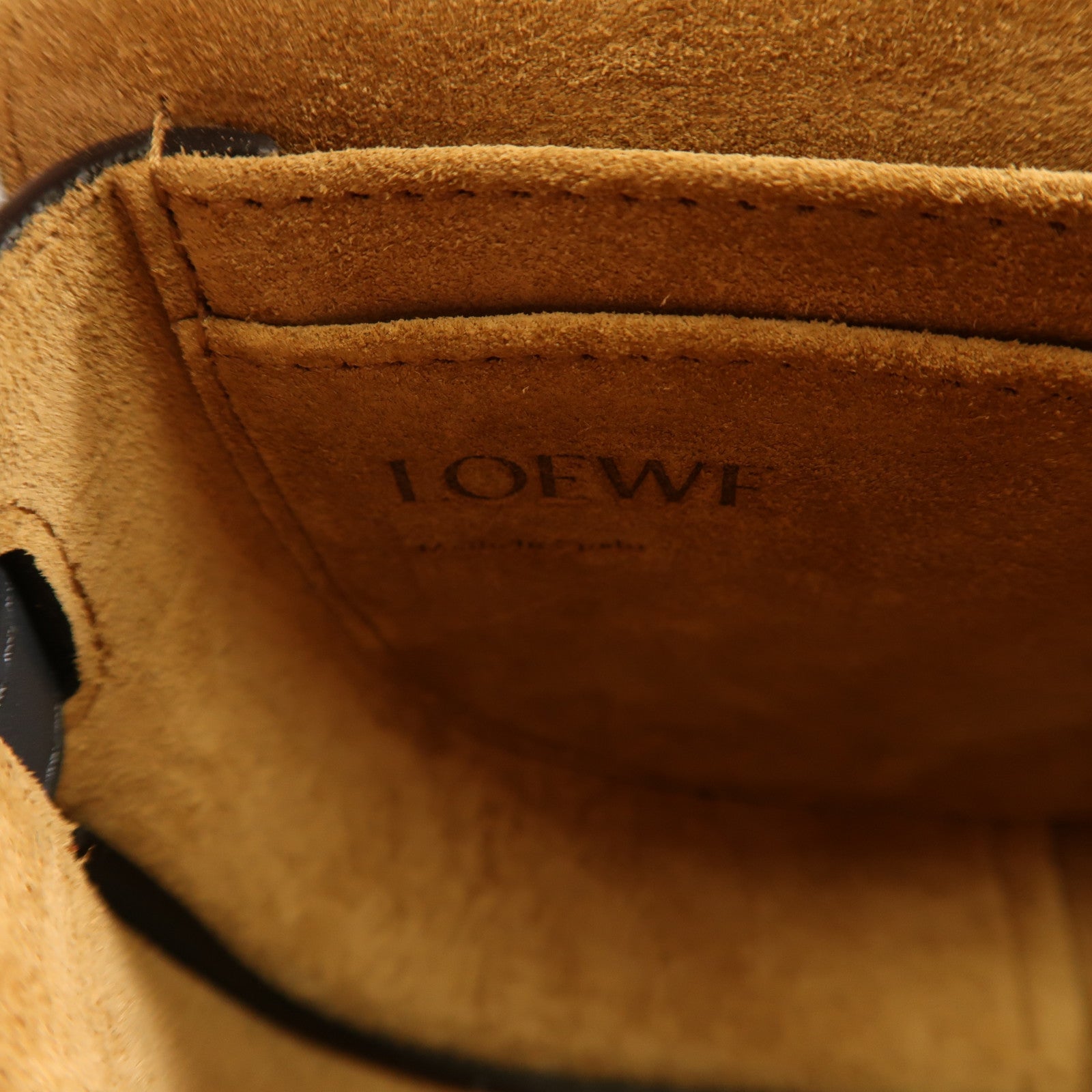 LOEWE 牛皮皮革Mini Gate金扣肩背袋