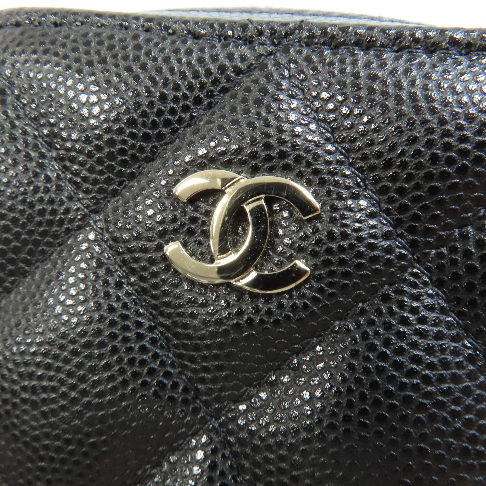 CHANEL 菱格Caviar皮革Phone Bag金扣鏈帶肩背袋黑色