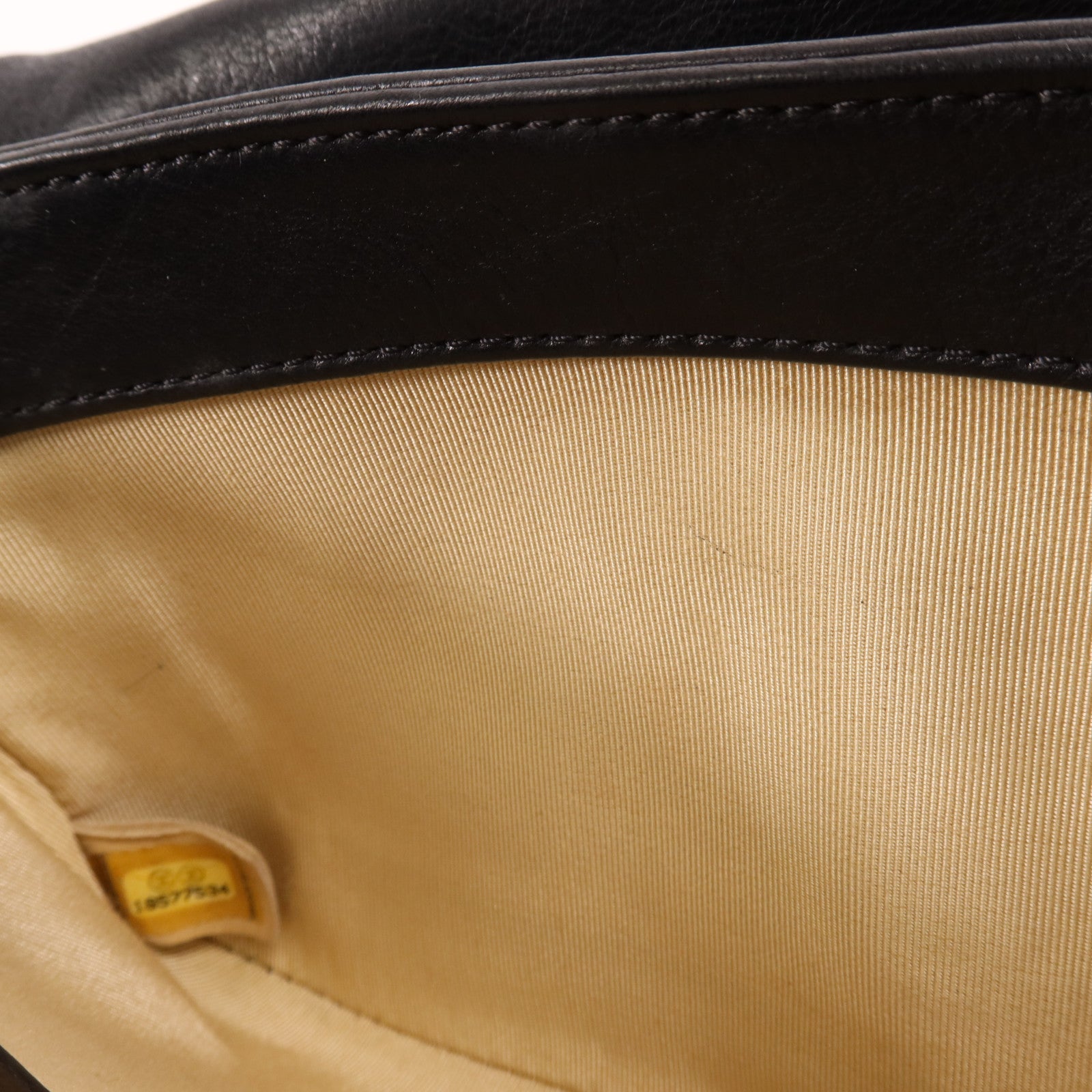 CHANEL 牛皮皮革Chain Shoulder金扣鏈帶肩背袋