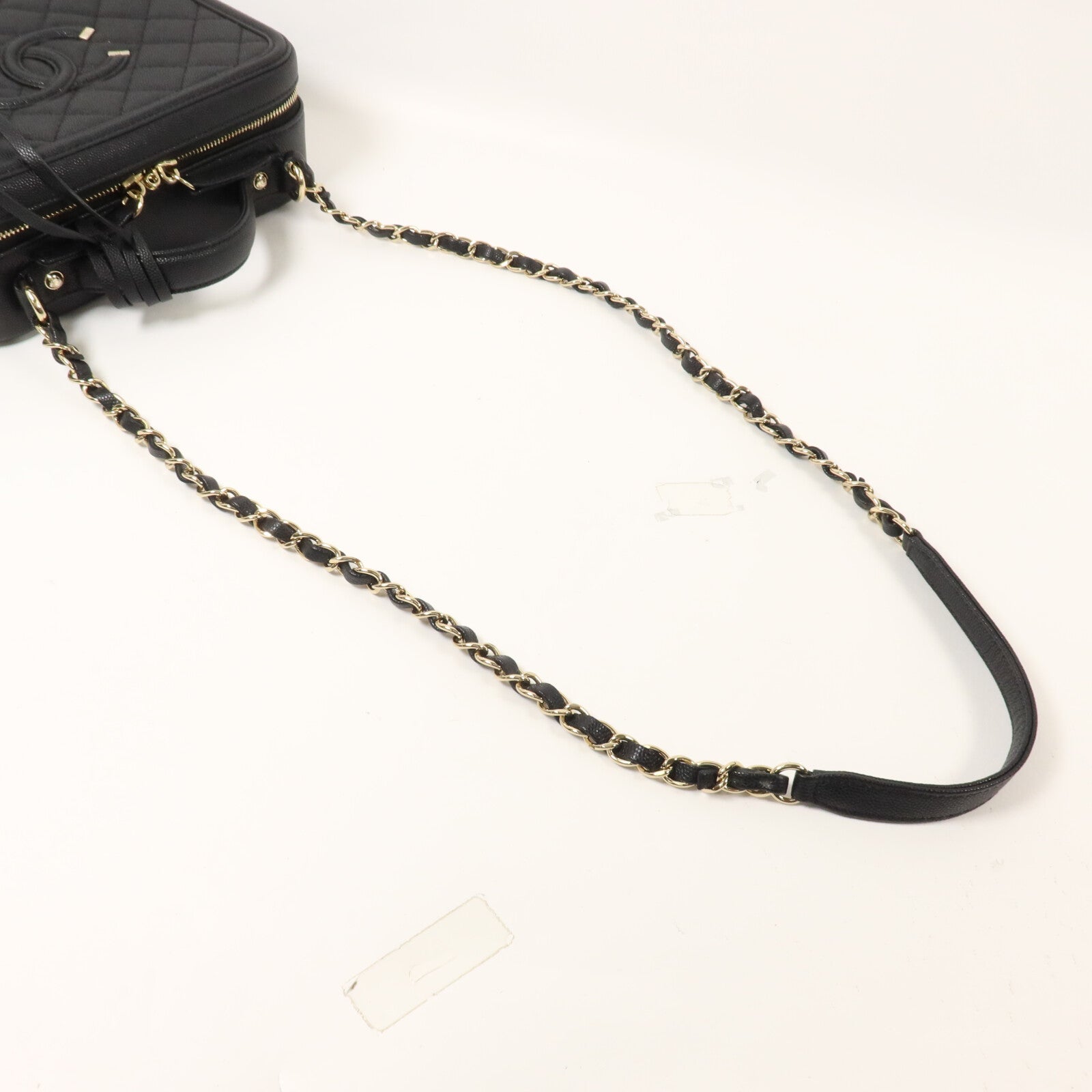CHANEL 牛皮皮革CC Filigree Vanity Case Medium鏈帶手挽肩背兩用袋