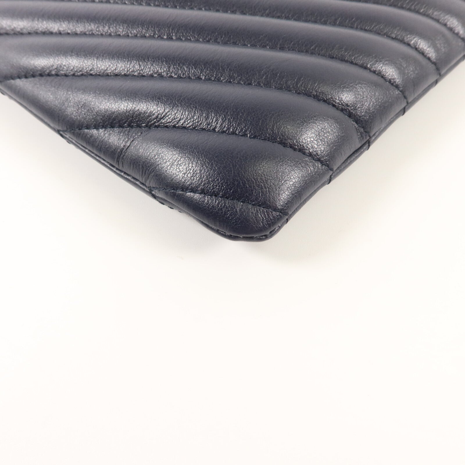 SAINT LAURENT 牛皮皮革Pouch小袋