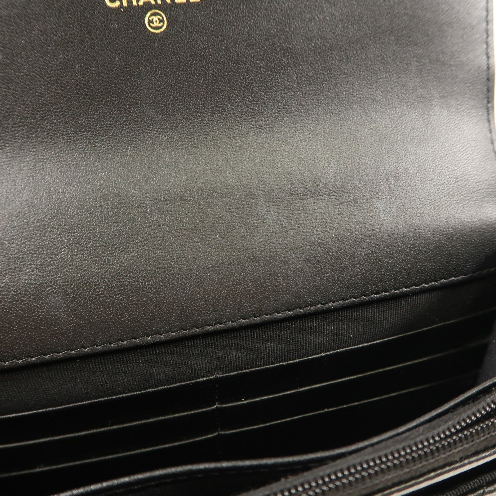 CHANEL 牛皮皮革Wallet On Chain With Heart Chain金扣鏈帶肩背袋