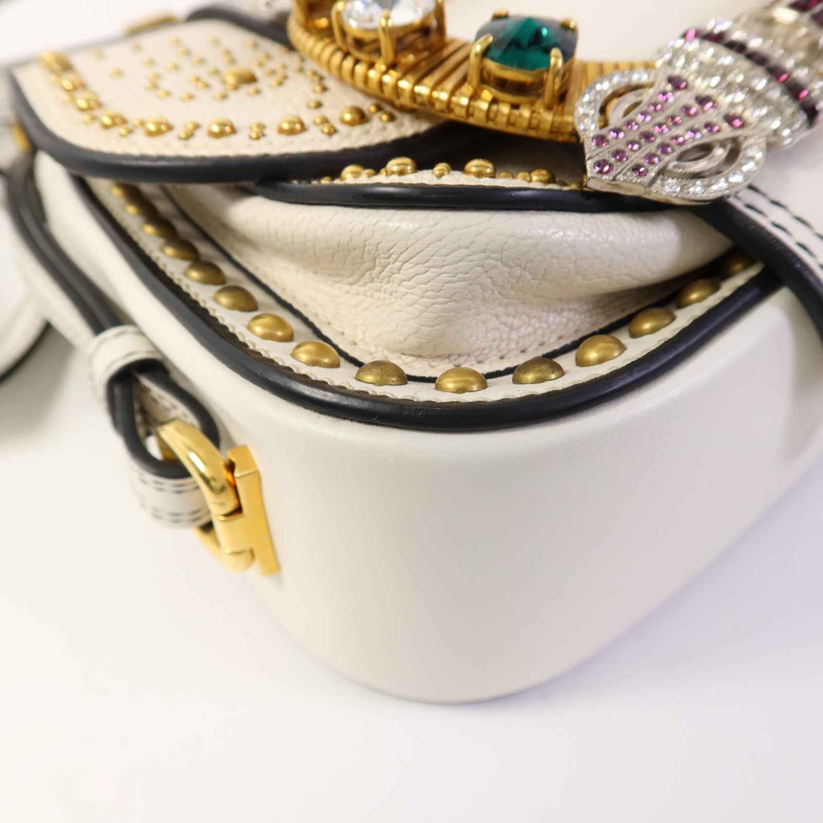 Miu Miu 牛皮皮革Shoulder Bag金扣肩背袋