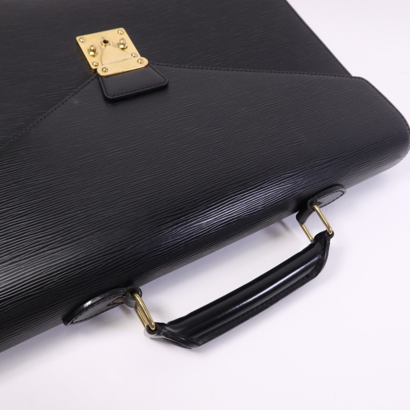 LOUIS VUITTON Epi Porte Document Bandouliere Briefcase金扣公事包