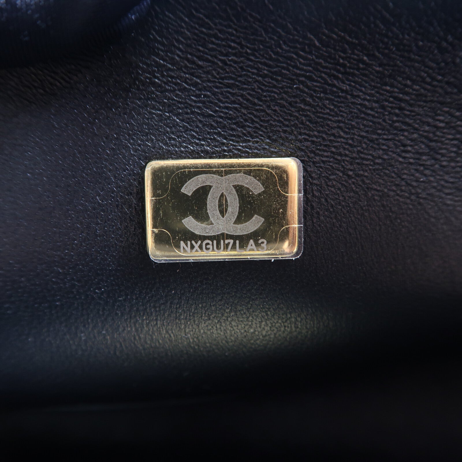 CHANEL 牛皮皮革Boy 20金扣鏈帶肩背袋