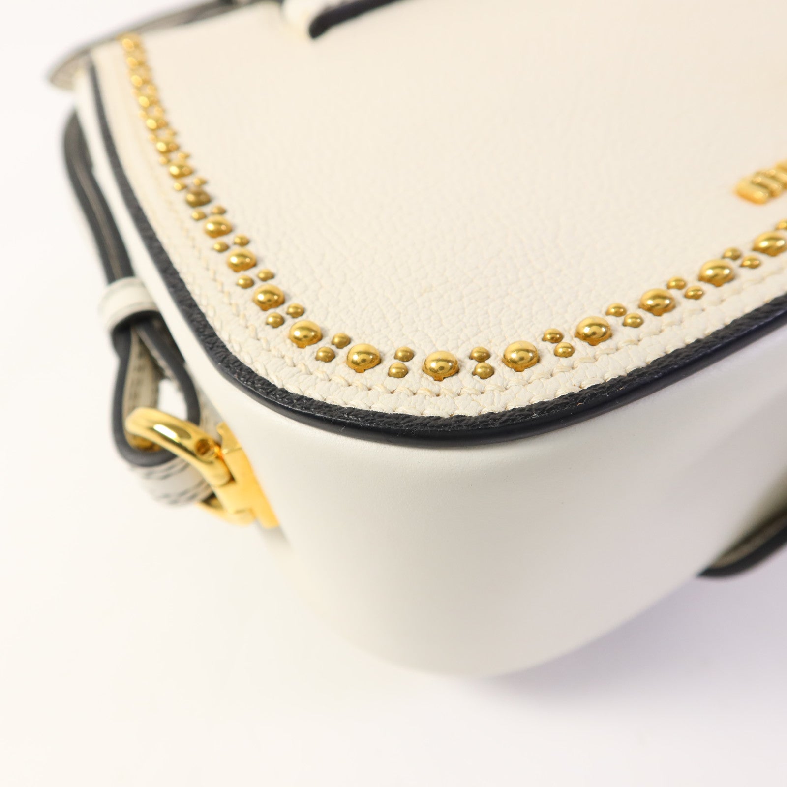 Miu Miu 牛皮皮革Shoulder Bag金扣肩背袋