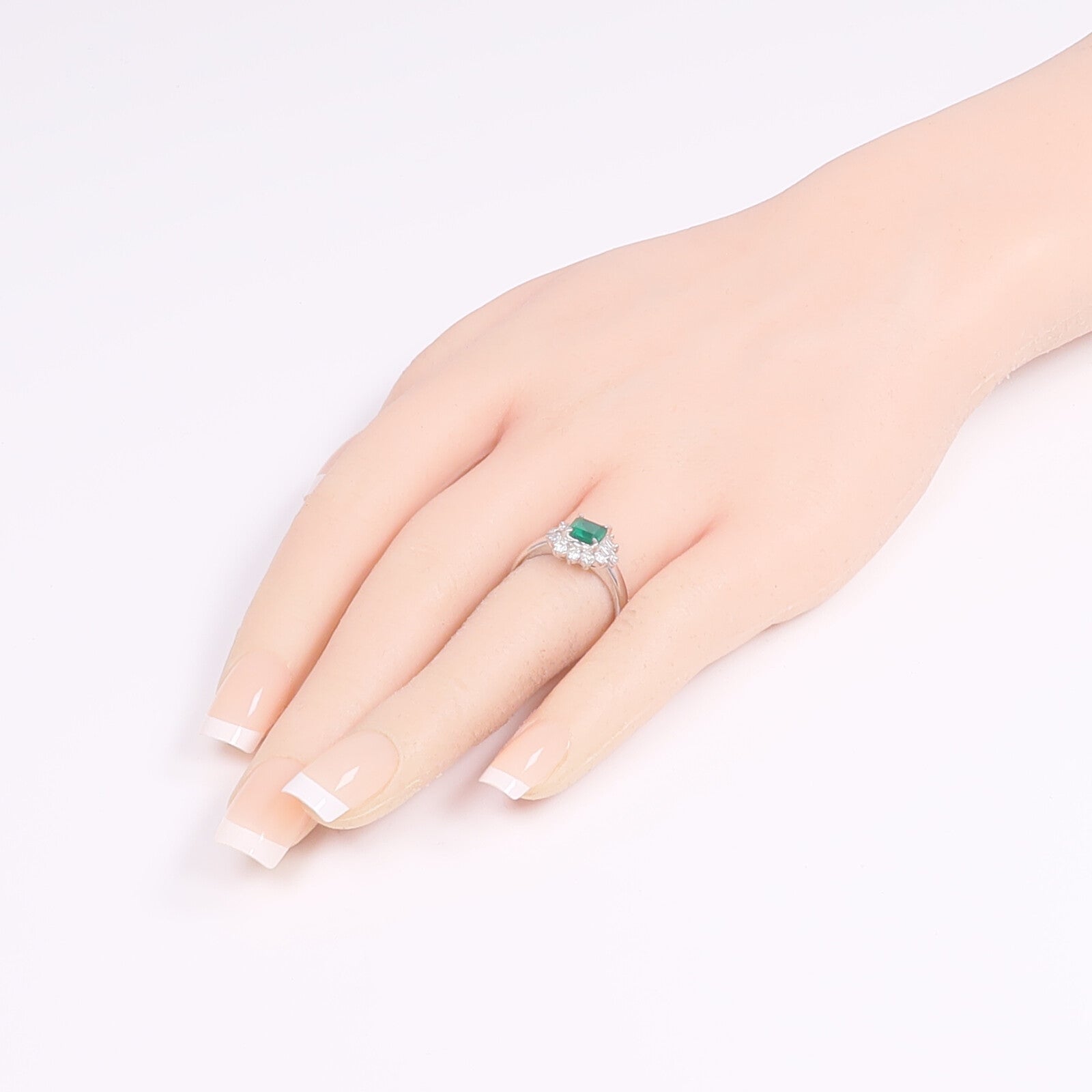 JEWELRY PT900鉑金Emerald Diamond Ring綠寶石/鑽石戒指US#6.25