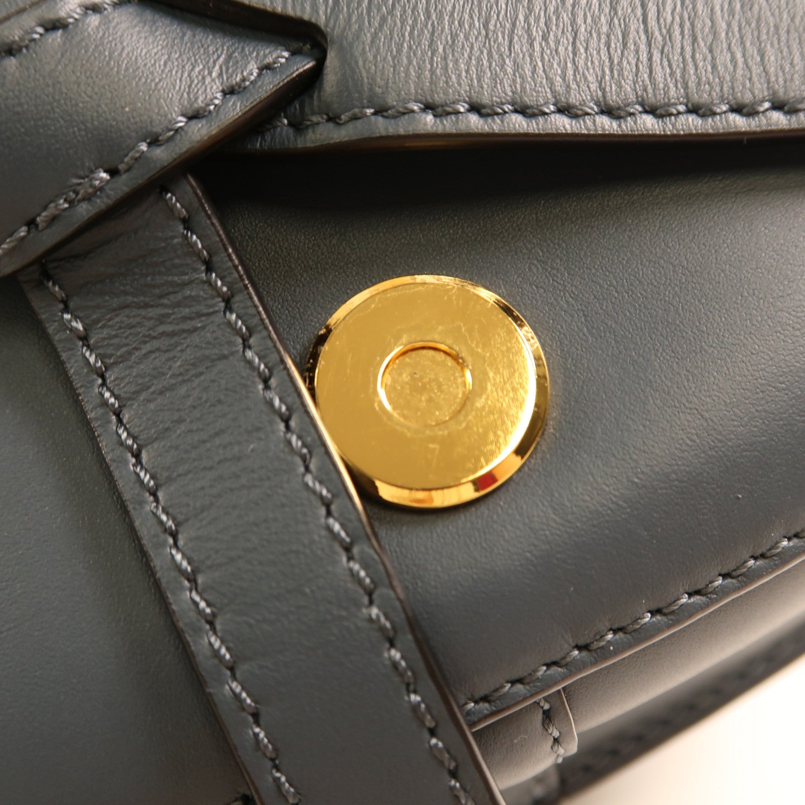 LOEWE 牛皮皮革Mini Gate金扣肩背袋