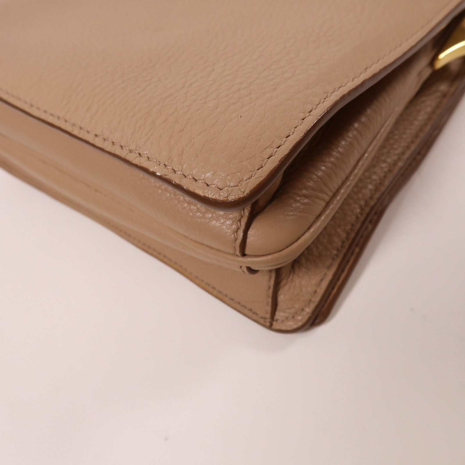 PRADA 牛皮皮革Shoulder Bag金扣肩背袋