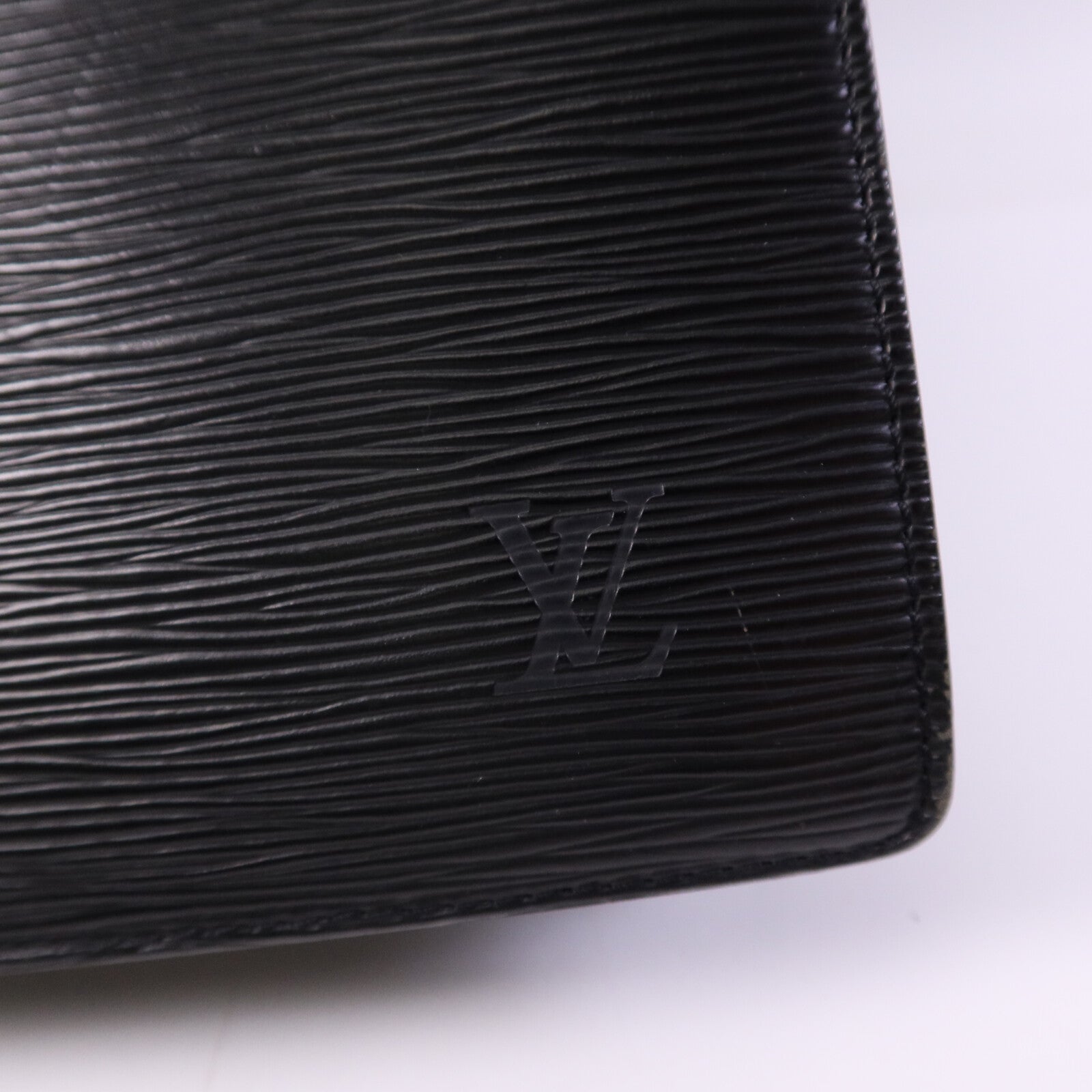 LOUIS VUITTON Epi Porte Document Bandouliere Briefcase金扣公事包