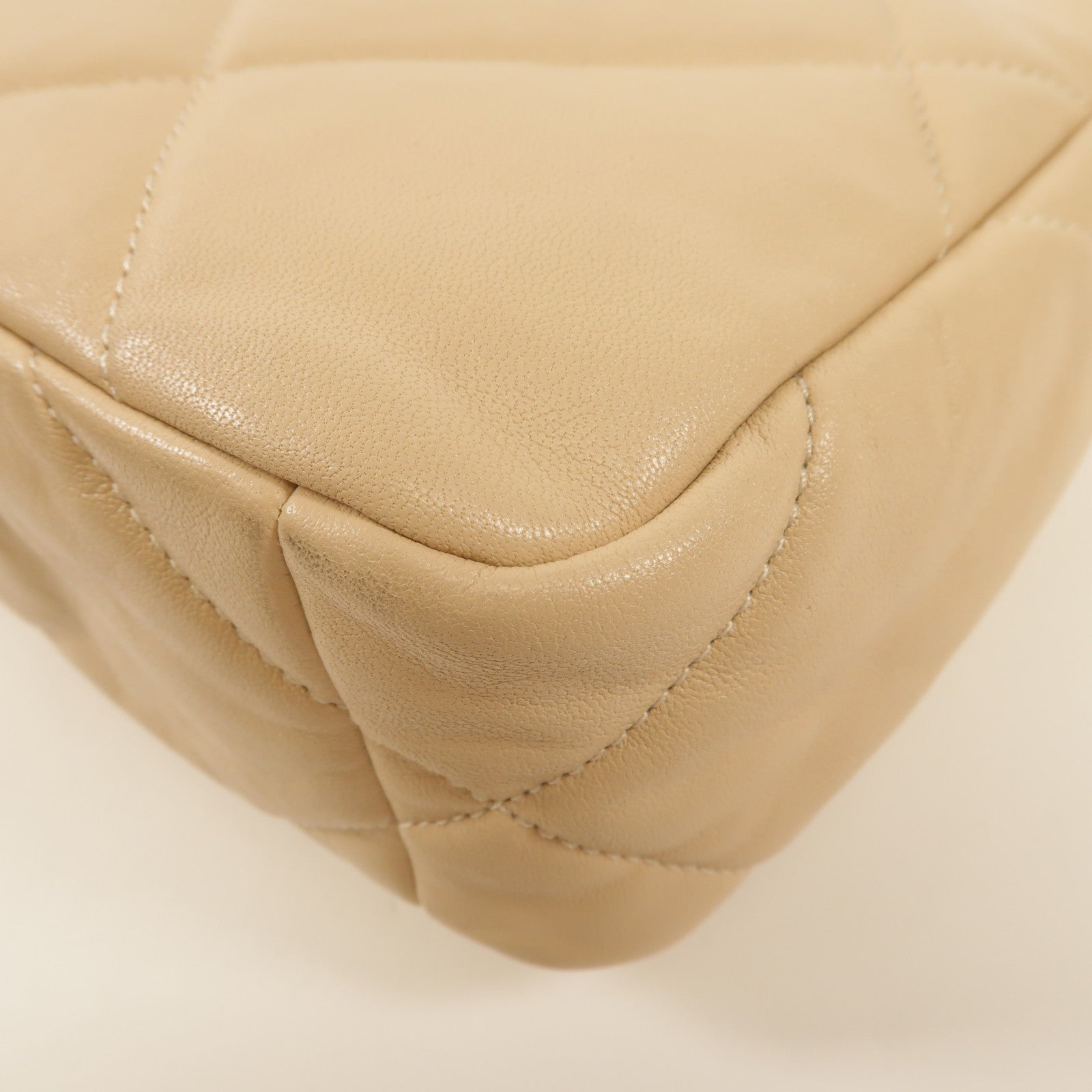 CHANEL 羊皮皮革19 Flap Bag金扣/銀扣手挽肩背兩用袋