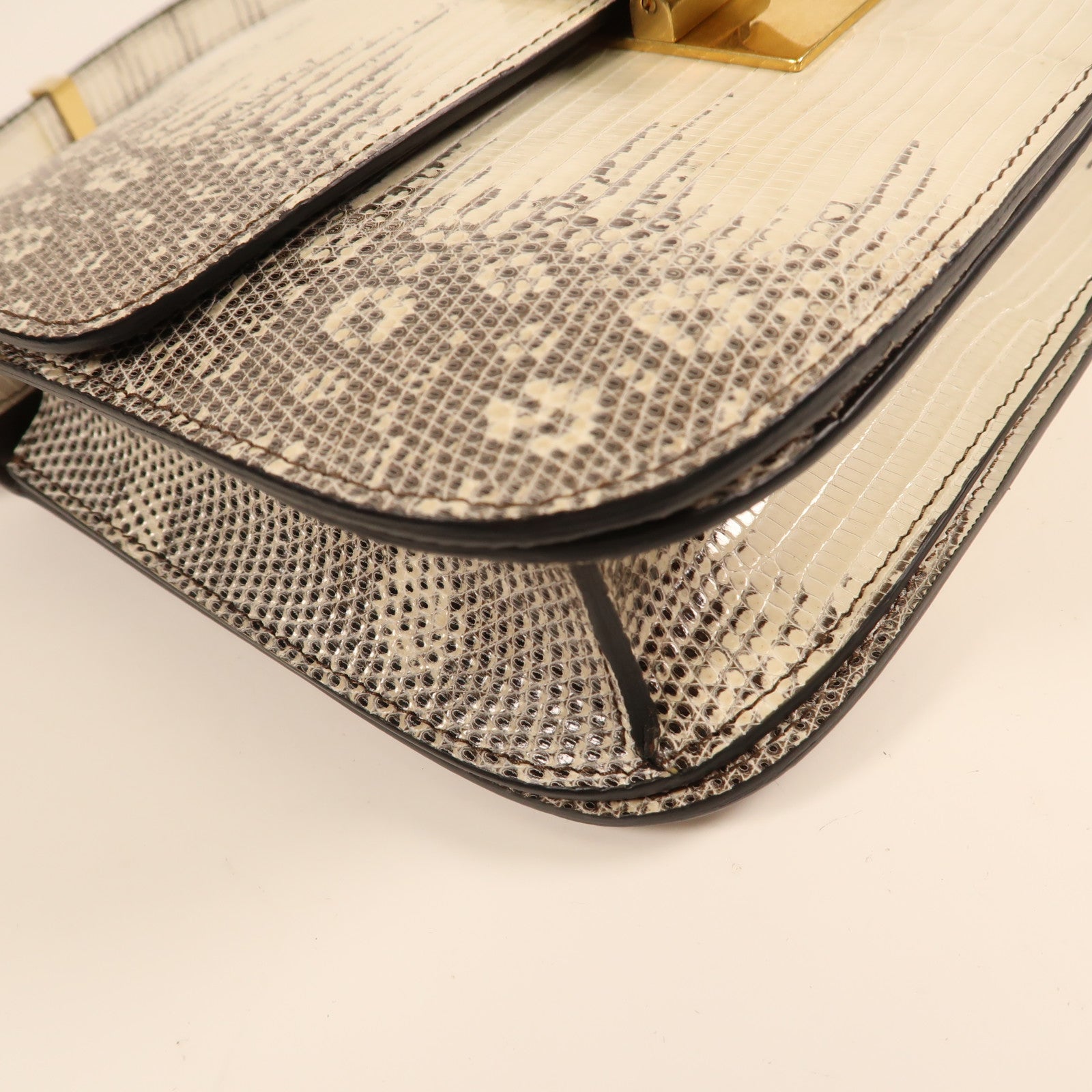 CELINE 【激減優惠】蜥蝪皮革Classic Box金扣肩背袋