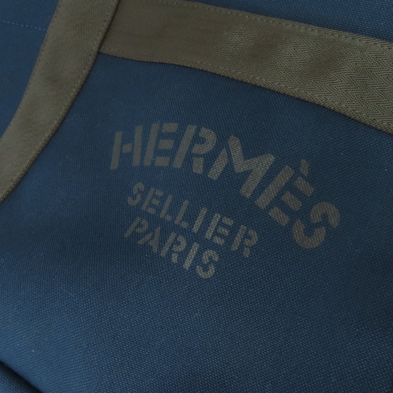 HERMES 【激減優惠】帆布Grooming Bag銀扣手挽肩背兩用袋深藍色/啡色