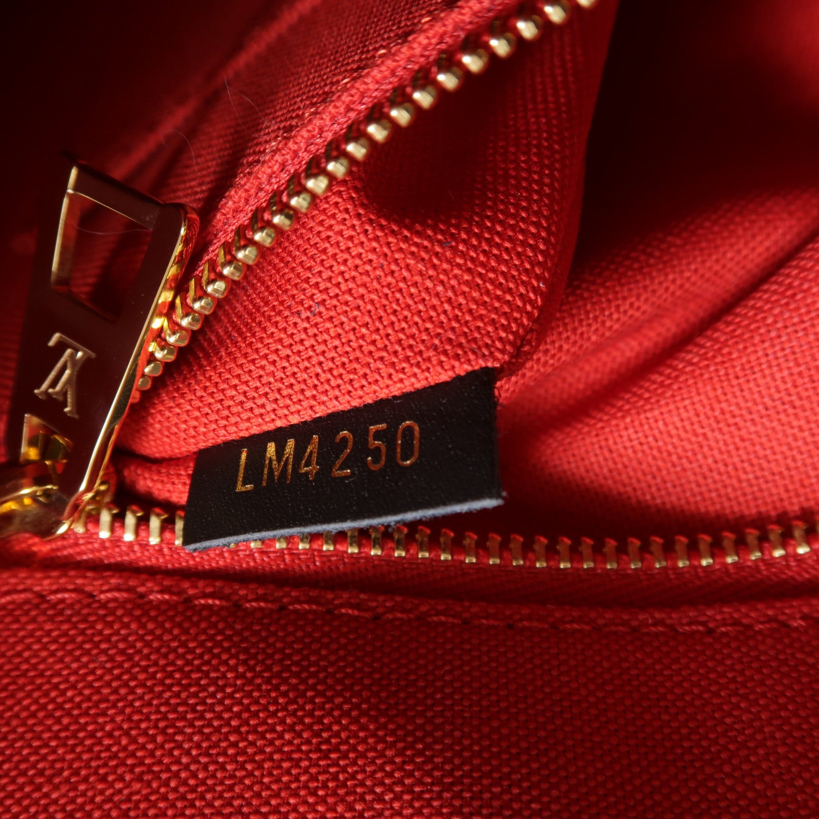 LOUIS VUITTON Monogram Giant On The Go MM金扣手挽肩背兩用袋