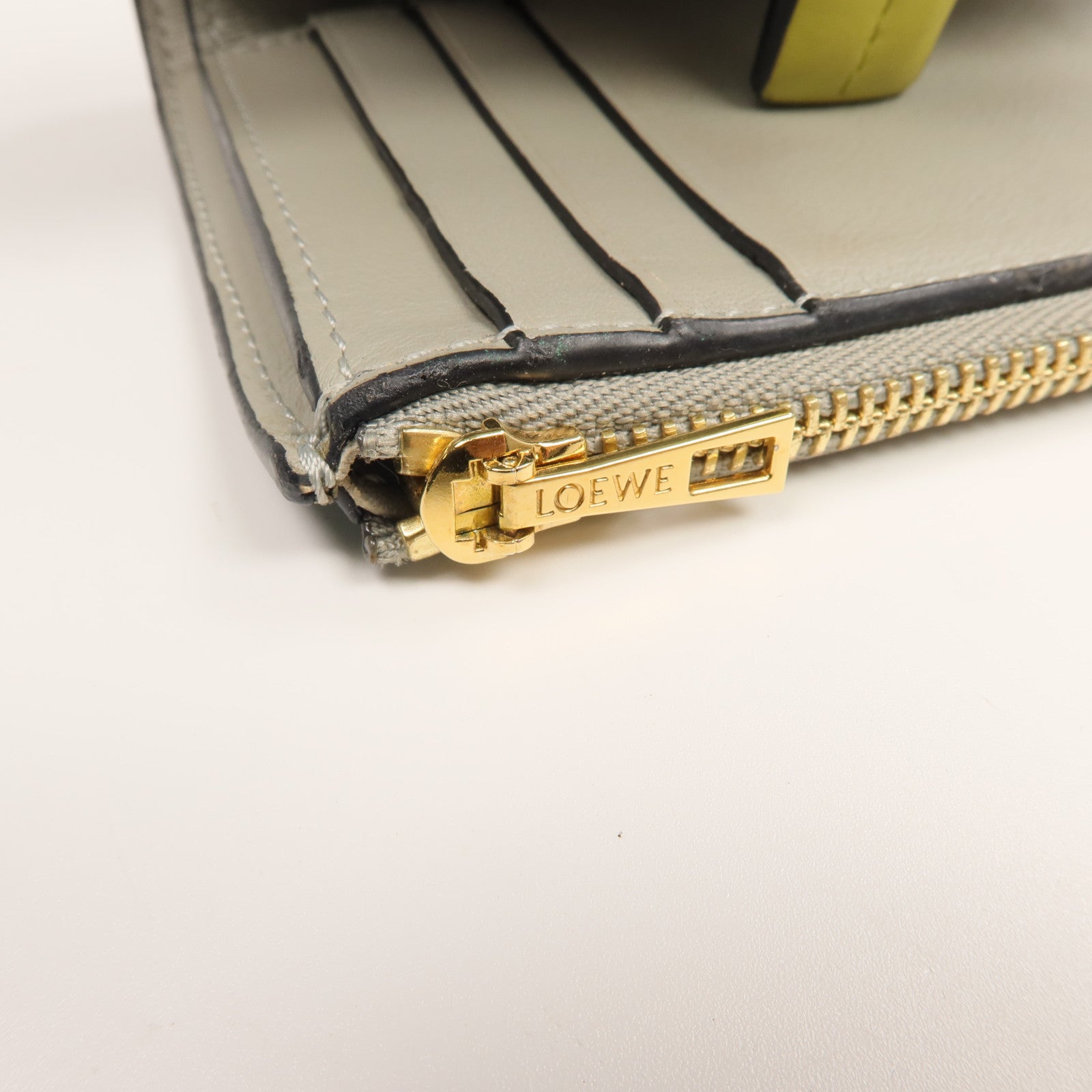 LOEWE 牛皮皮革Small Vertical Wallet錢包