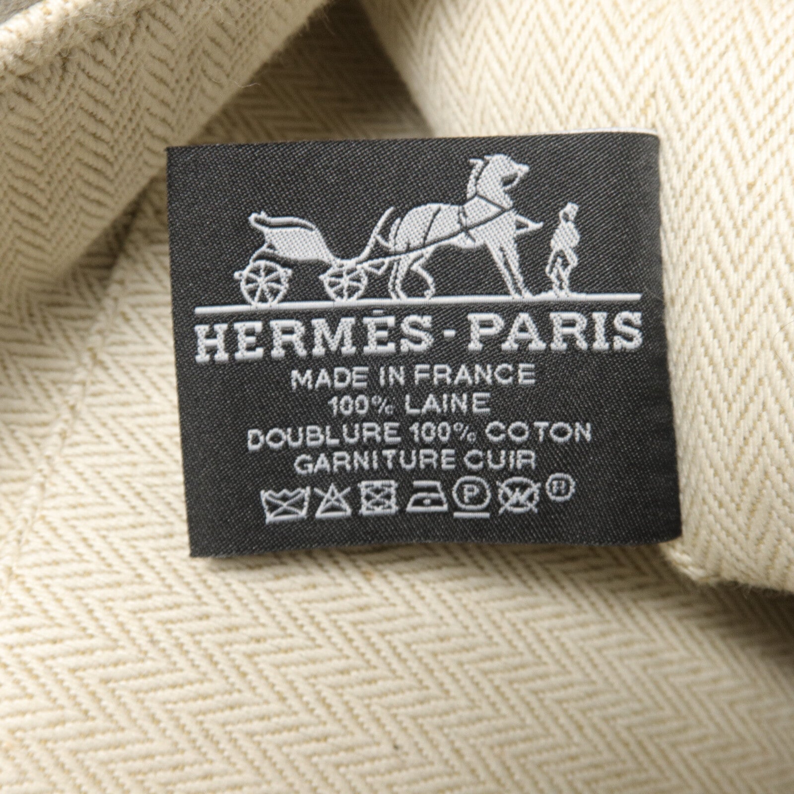 HERMES 羊毛Bride A Case PM手挽袋