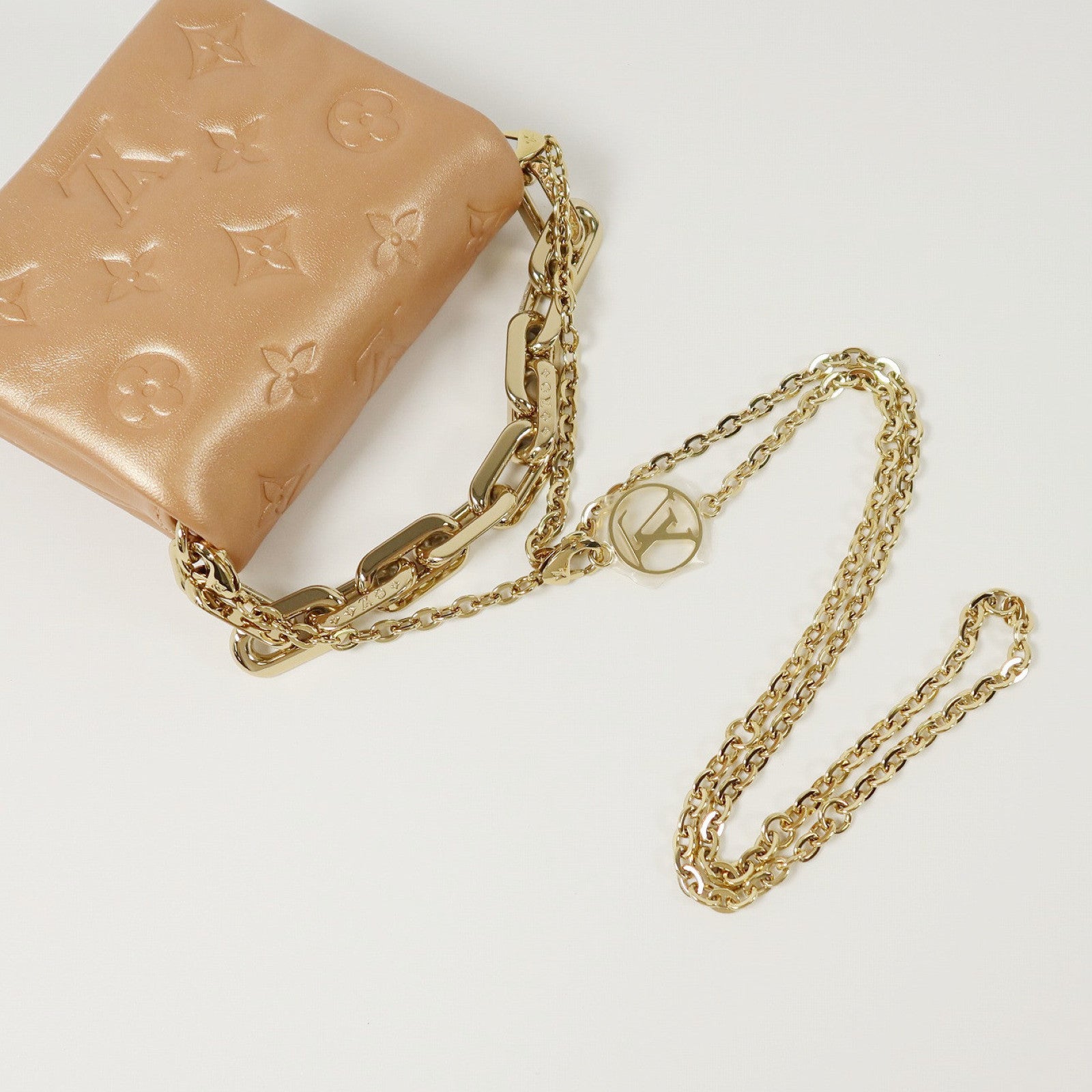 LOUIS VUITTON Monogram Embossed Coussin Belt Bag金扣手挽/腰包兩用袋