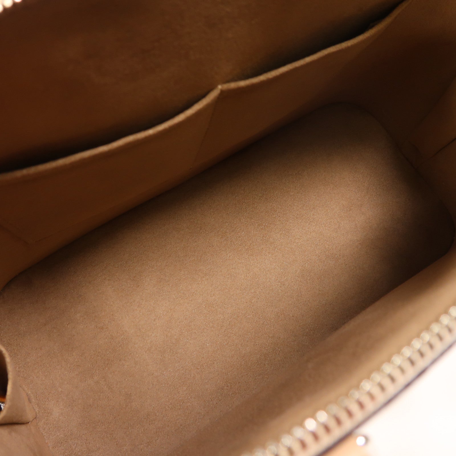 LOUIS VUITTON Epi Alma MM銀扣手挽袋