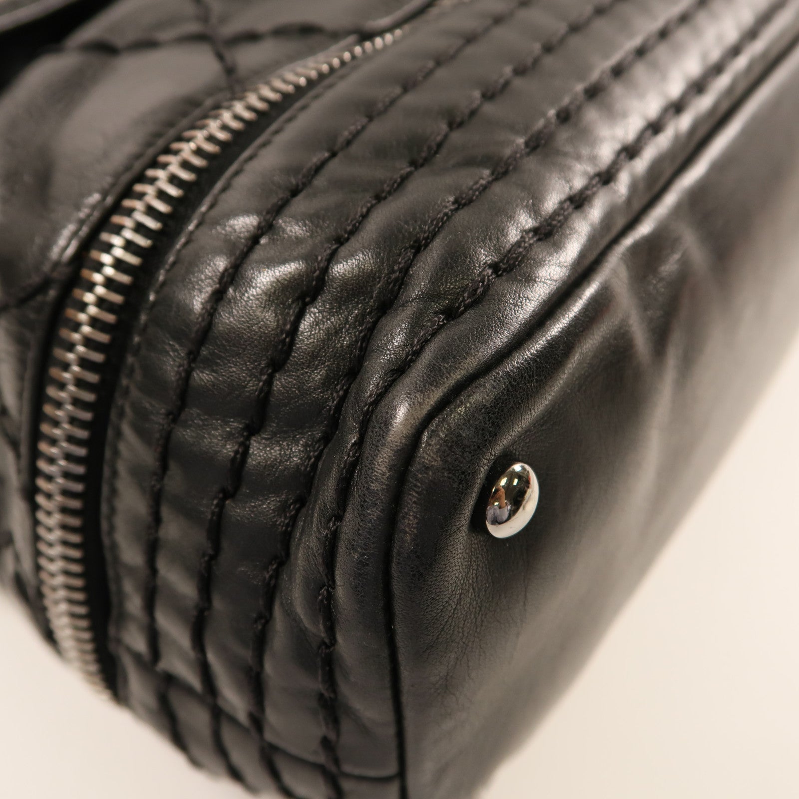 CHANEL 牛皮皮革Chain Shoulder銀扣鏈帶肩背袋黑色