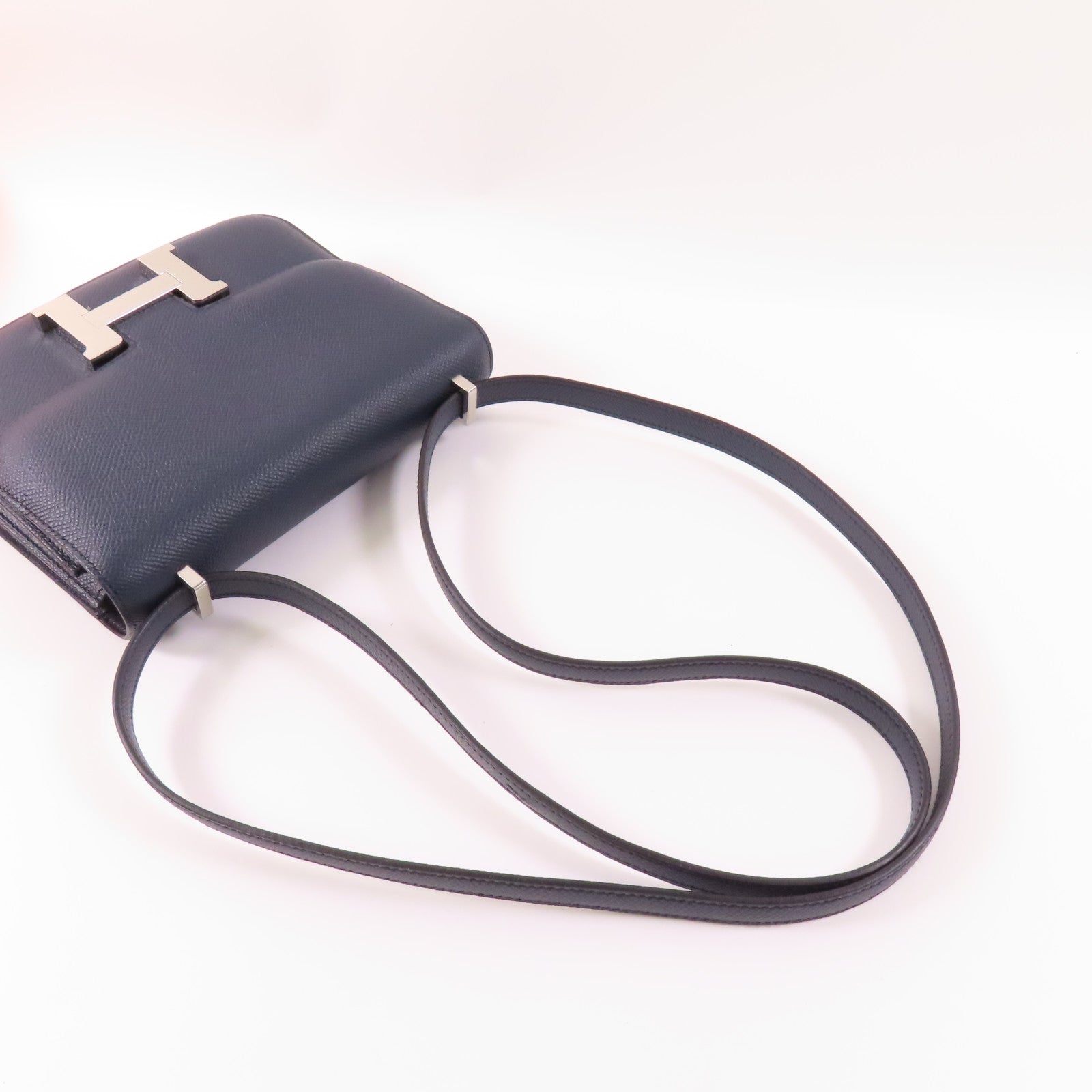HERMES Epsom皮革Constance Mini 銀扣肩背袋Blue Indigo