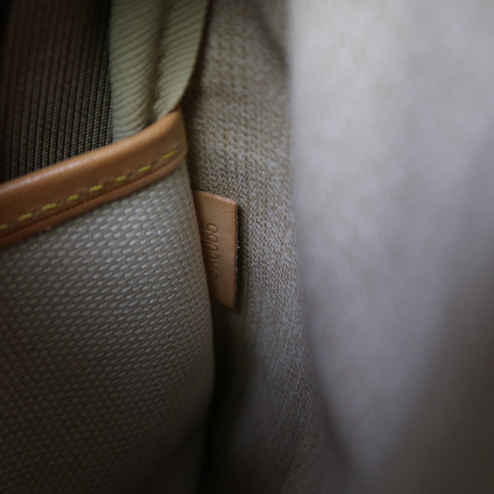 LOUIS VUITTON Monogram Trouville金扣手挽袋啡色