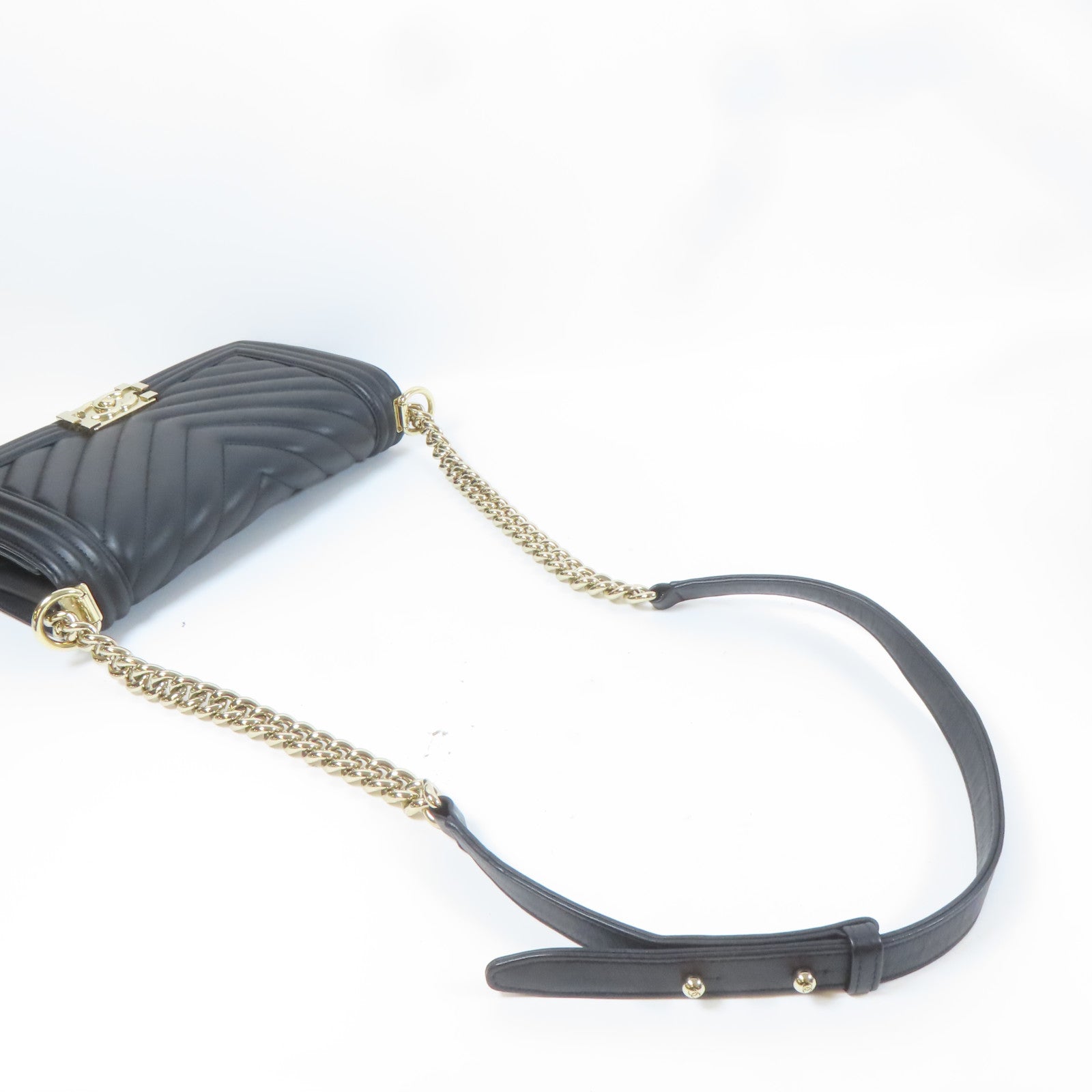 CHANEL 斜紋羊皮皮革Boy 25金扣鏈帶肩背袋黑色