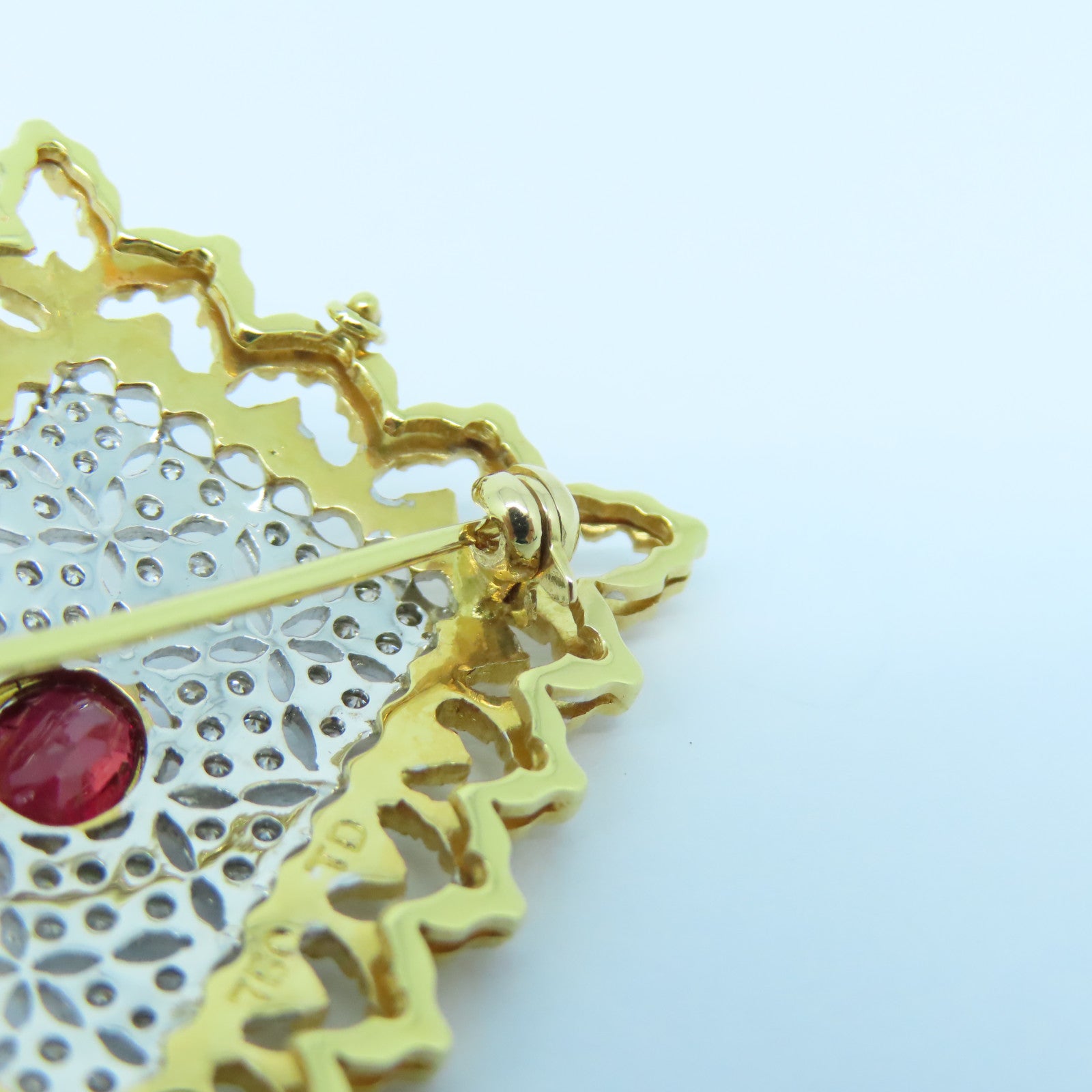 JEWELRY **【激減優惠】18K黃金Ruby Diamond Brooch紅寶石/鑽石胸針