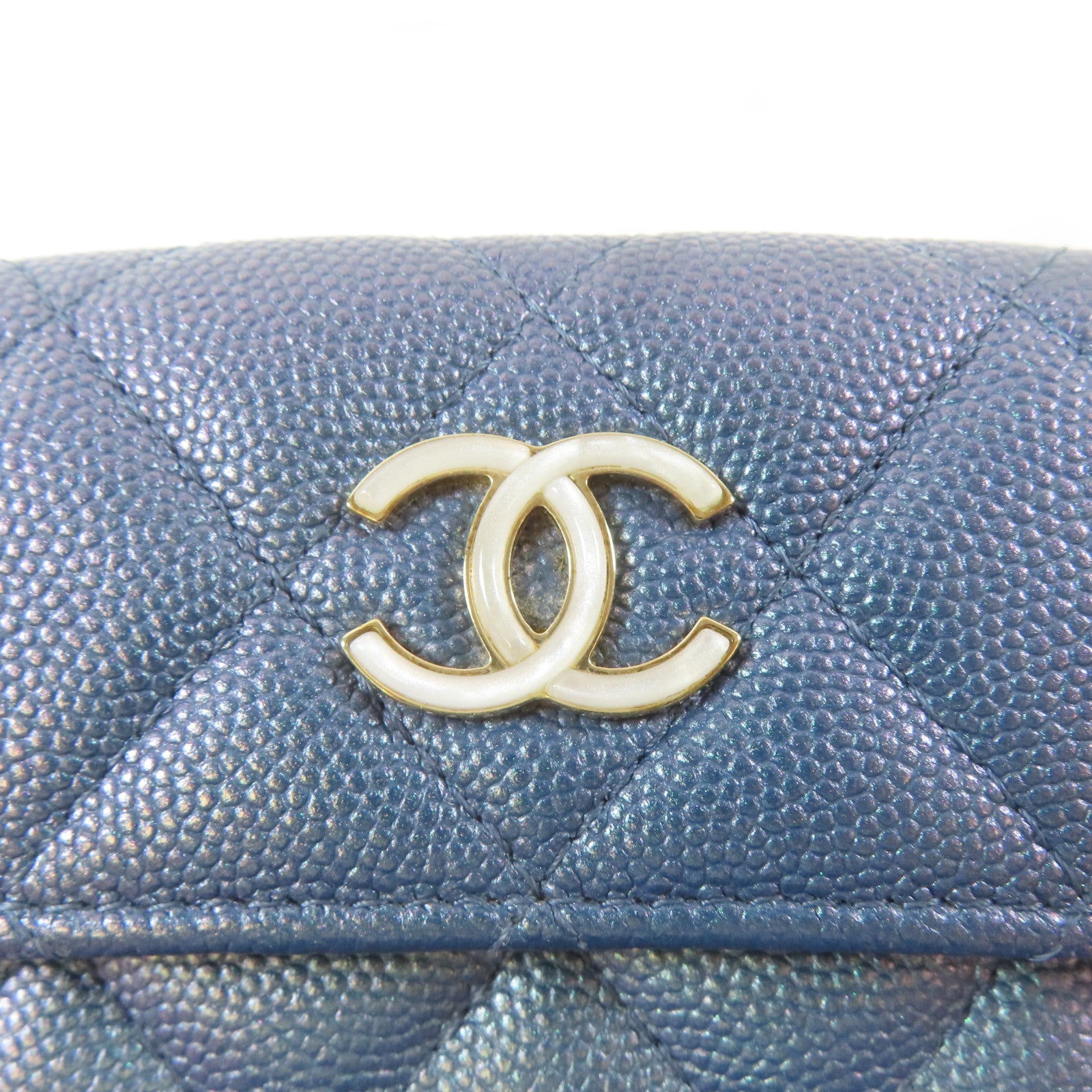 CHANEL 菱格Caviar皮革Trifold Wallet金扣錢包金屬藍色