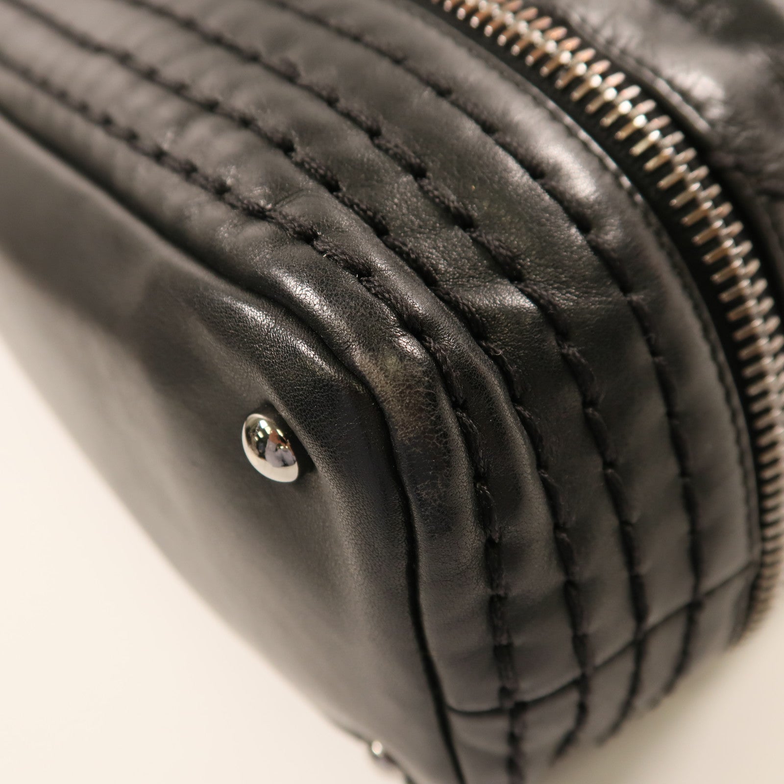 CHANEL 牛皮皮革Chain Shoulder銀扣鏈帶肩背袋黑色