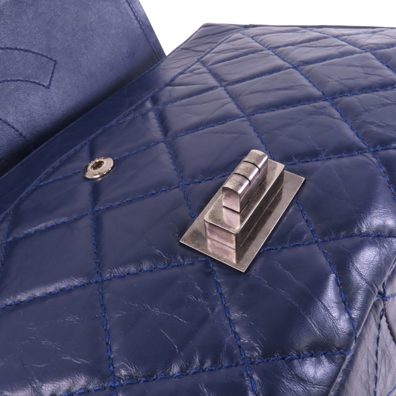 CHANEL 【激減優惠】牛皮皮革2.55銀扣鏈帶肩背袋