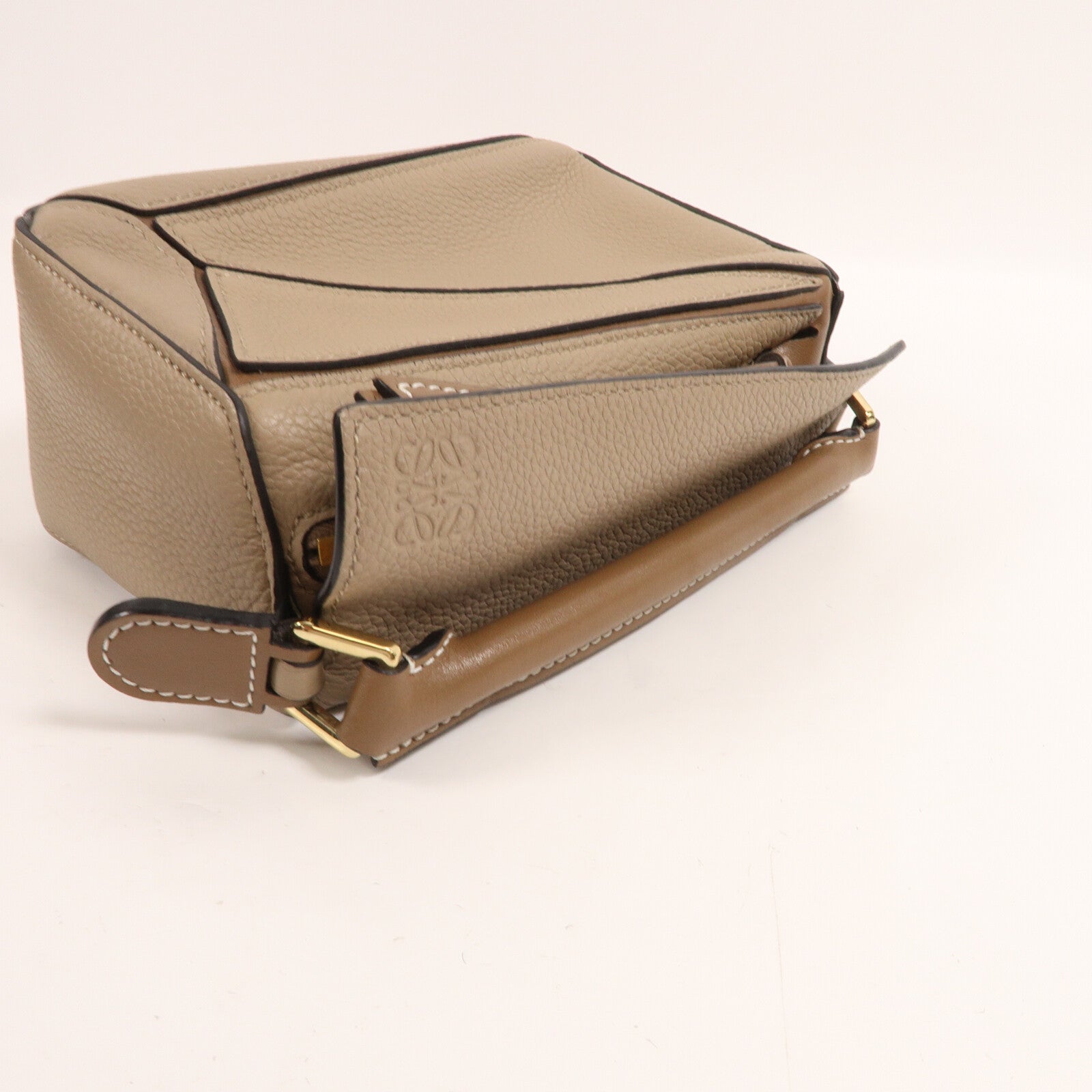 LOEWE 牛皮皮革Mini Puzzle手挽肩背兩用袋
