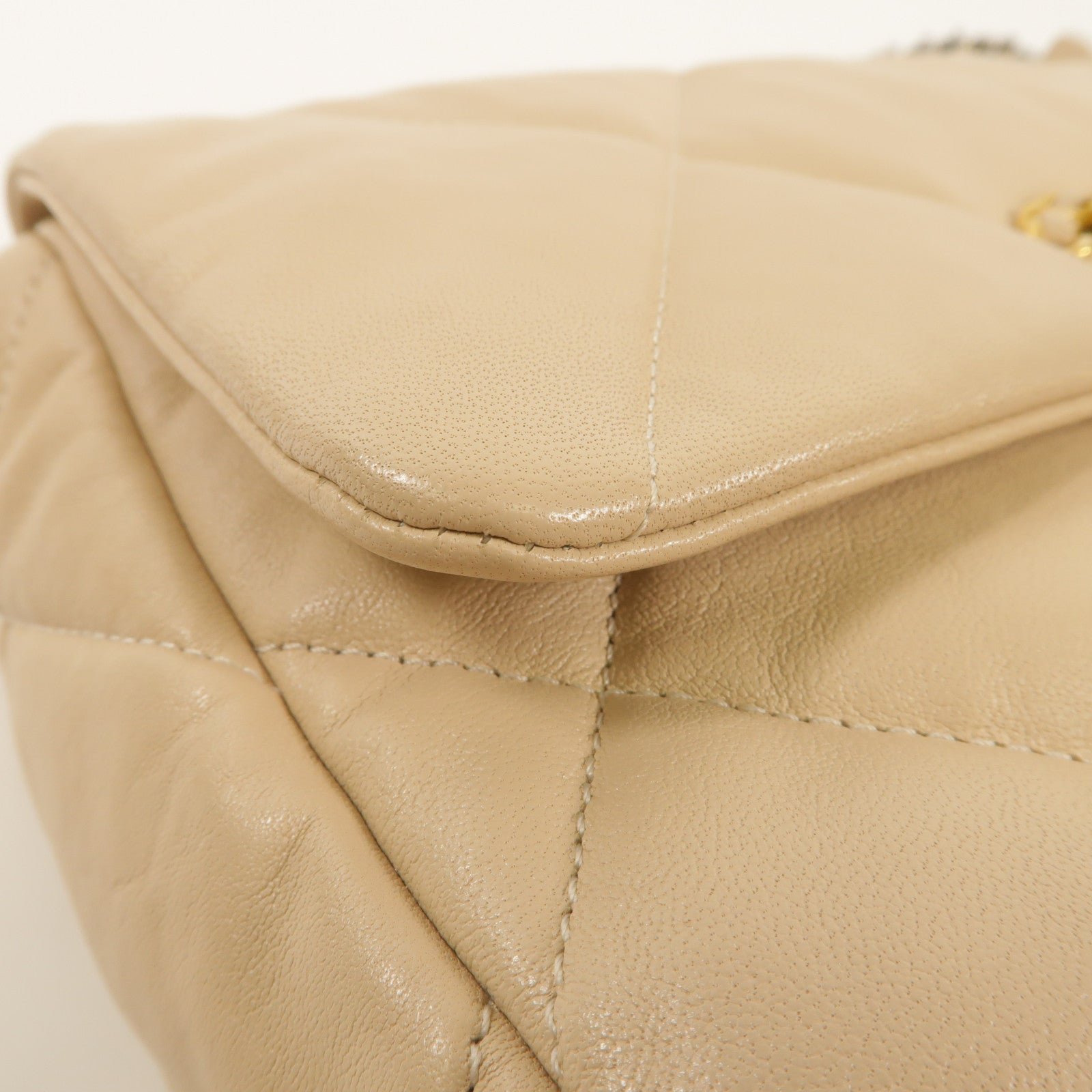 CHANEL 羊皮皮革19 Flap Bag金扣/銀扣手挽肩背兩用袋