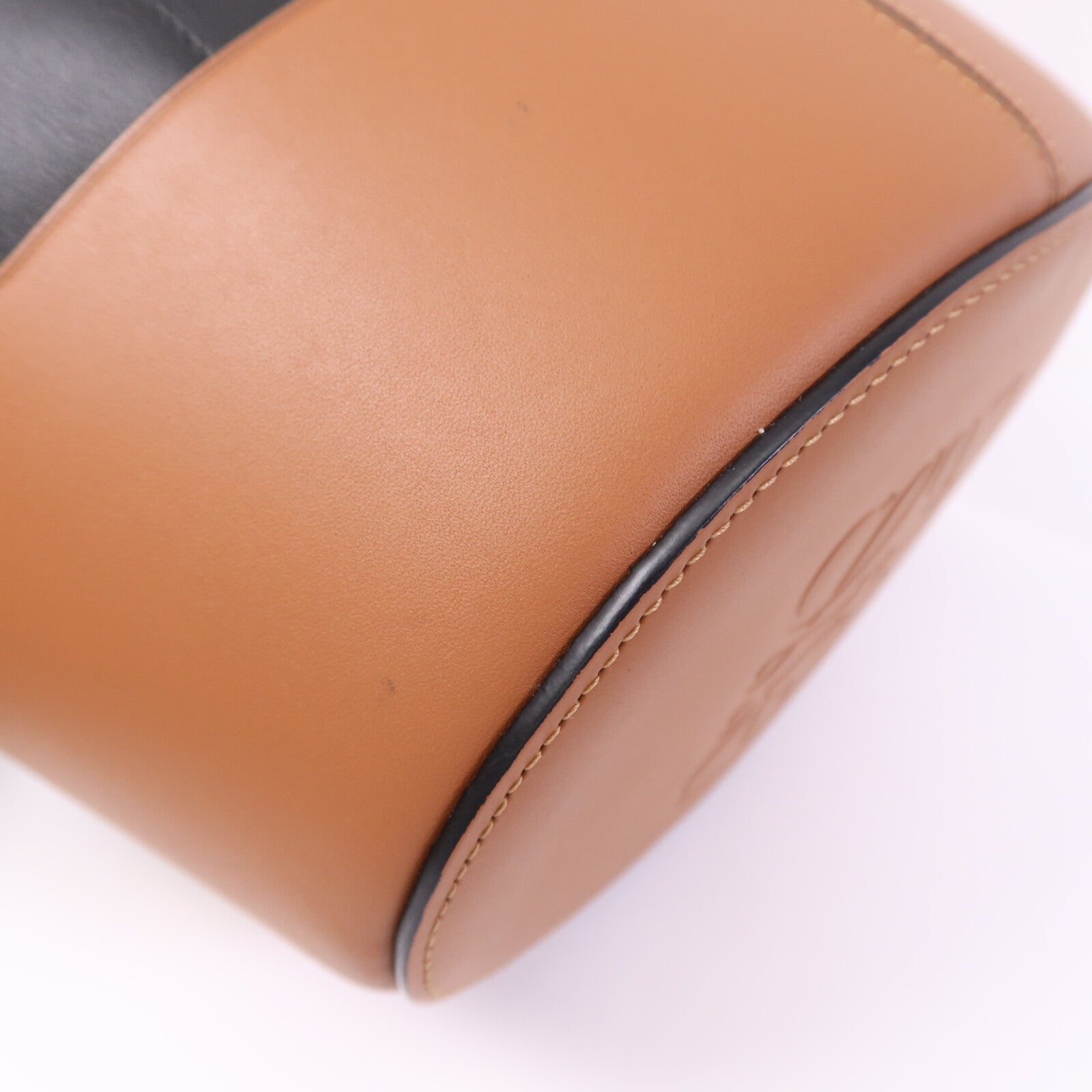 LOEWE 牛皮皮革Balloon Medium金扣手挽肩背兩用袋