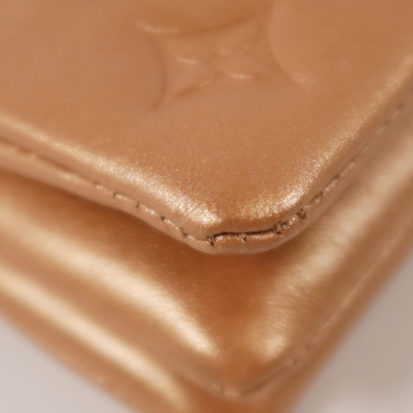 LOUIS VUITTON Monogram Embossed Coussin Belt Bag金扣手挽/腰包兩用袋