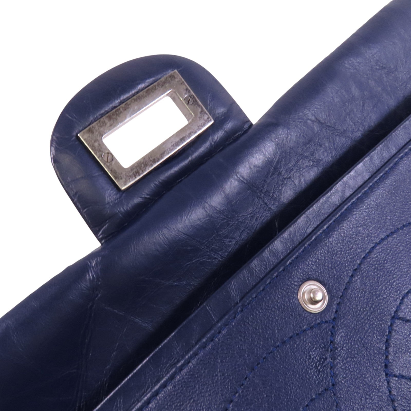 CHANEL 牛皮皮革2.55銀扣鏈帶肩背袋