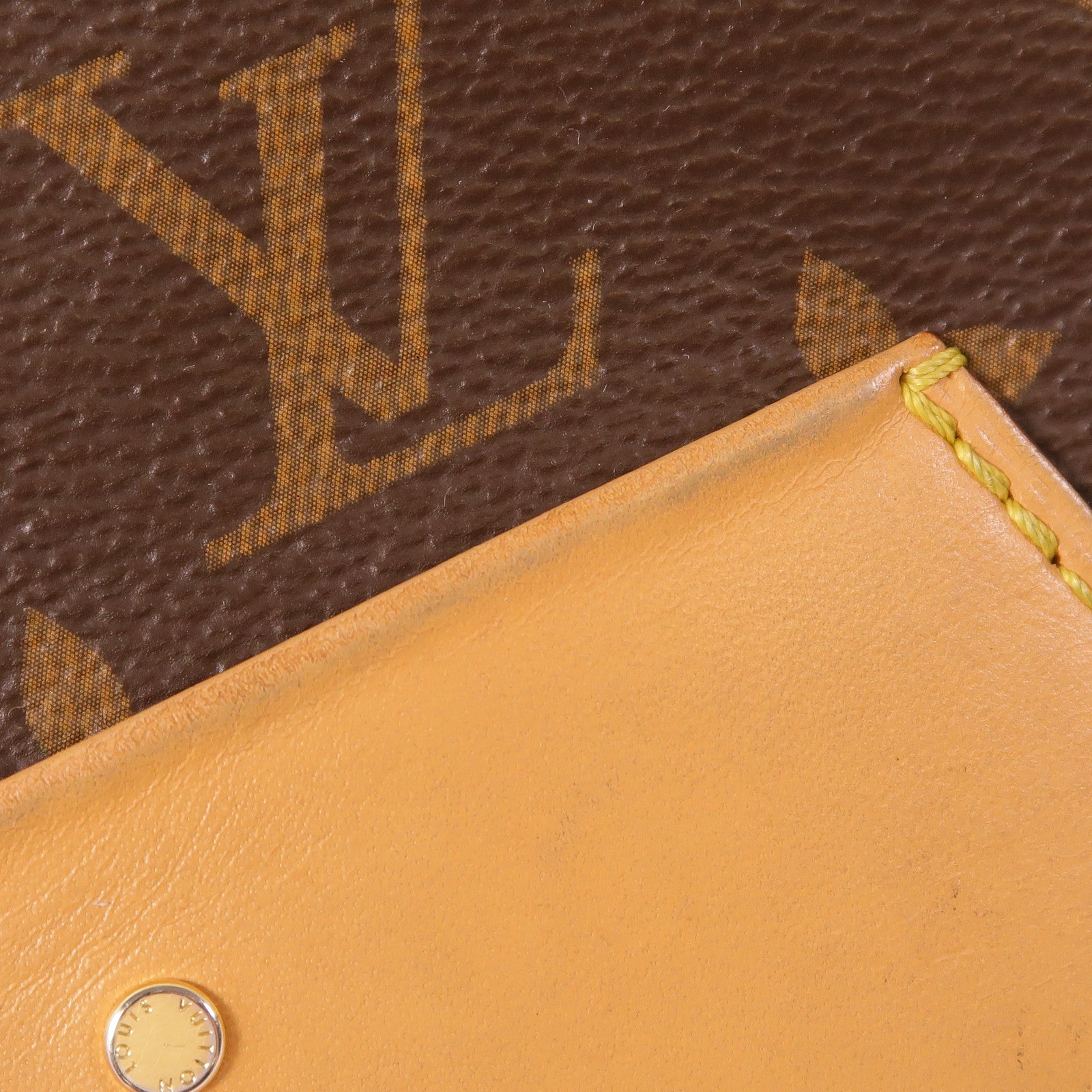 LOUIS VUITTON LV GHW Boite Chapeau Souple Shoulder Bag M45647 Monogram Brown