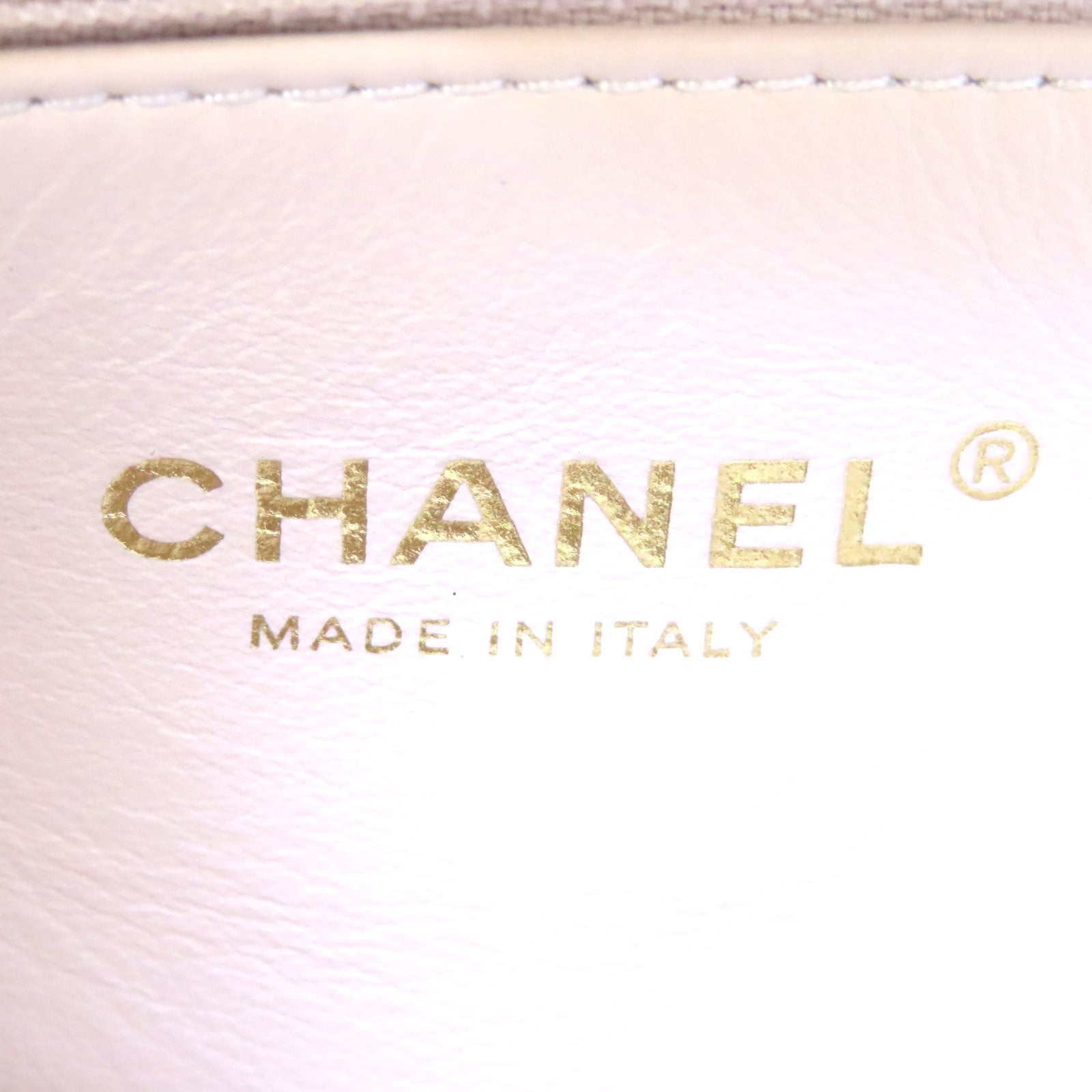 CHANEL 【激減優惠】菱格羊皮皮革Bucket Bag金扣鏈帶肩背袋米色