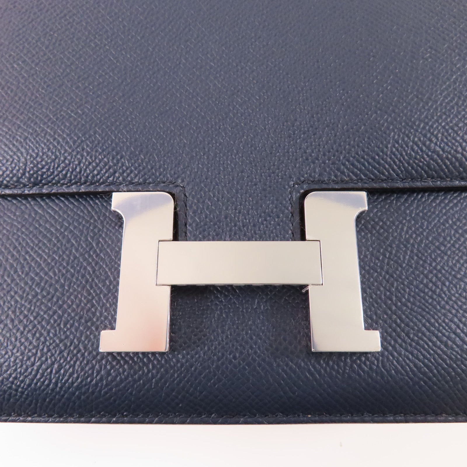 HERMES Epsom皮革Constance Mini 銀扣肩背袋Blue Indigo