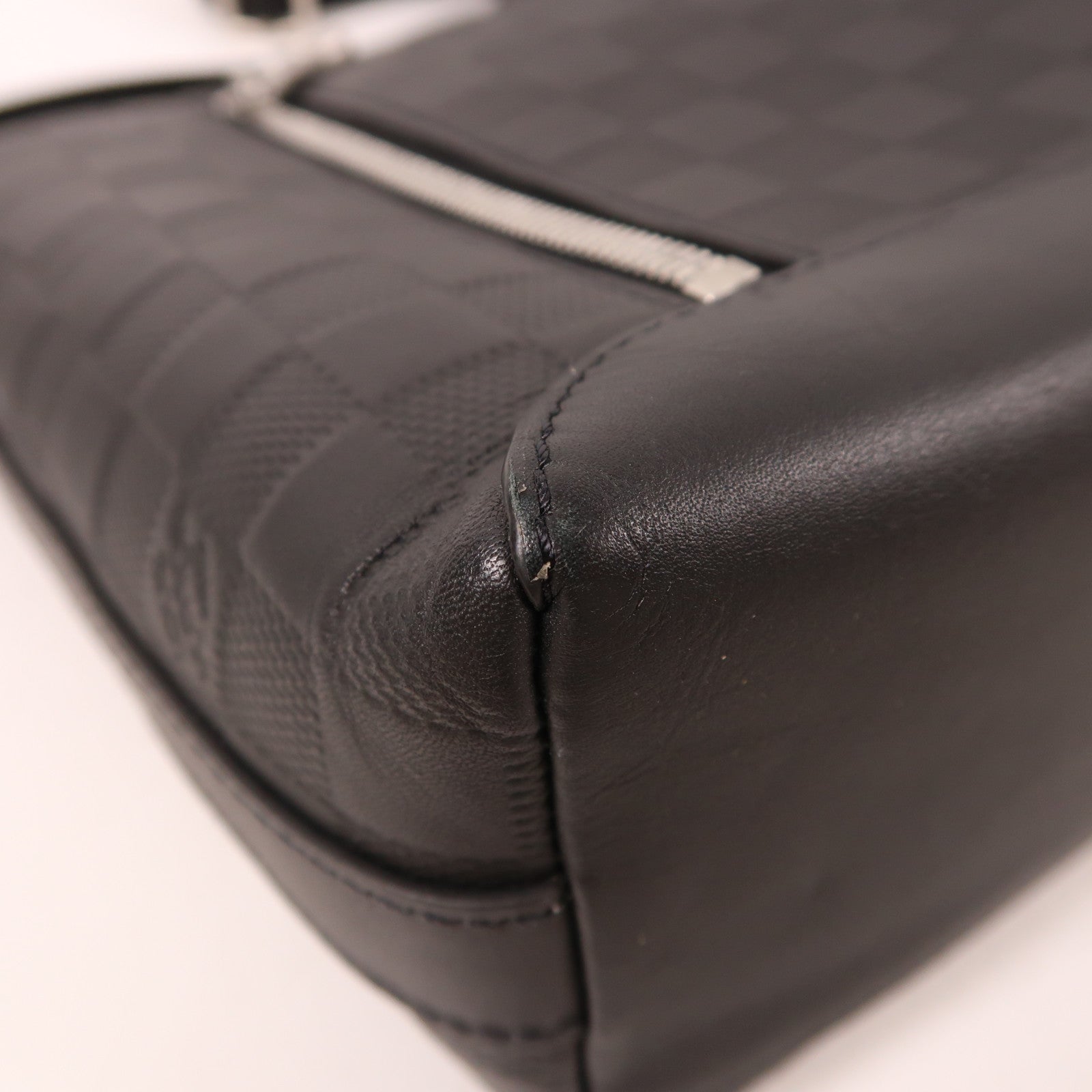 LOUIS VUITTON Damier Infini Discovery Messenger PM銀扣斜挎包